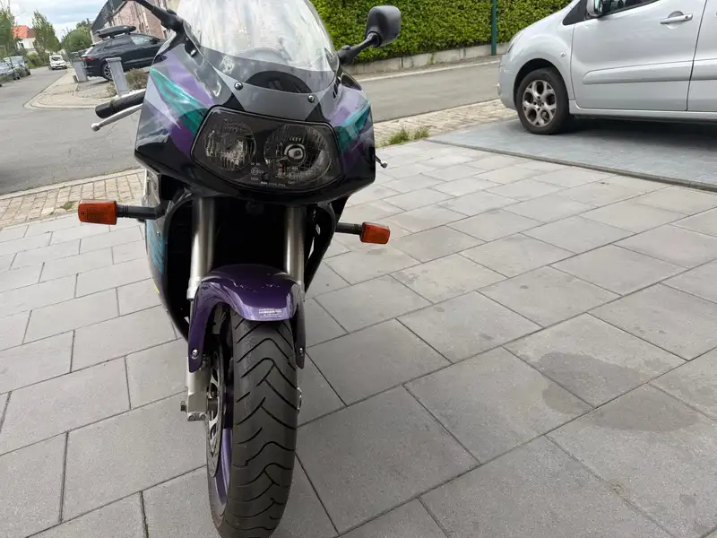 Suzuki GSX-R 1100 - foto 3