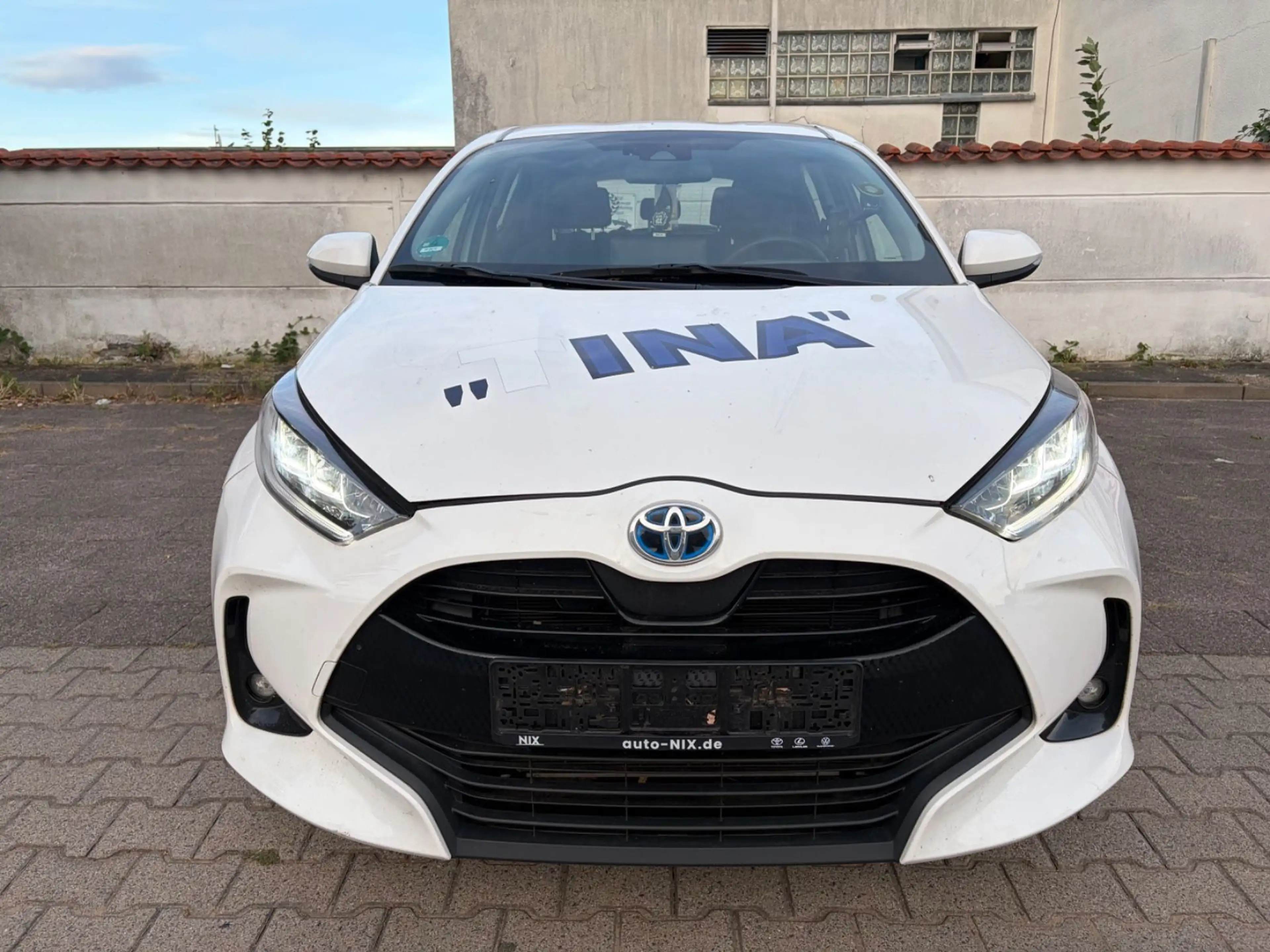 Toyota Yaris 1.5-l-VVT-i Hybrid CVT Team Deutschland — photo 6