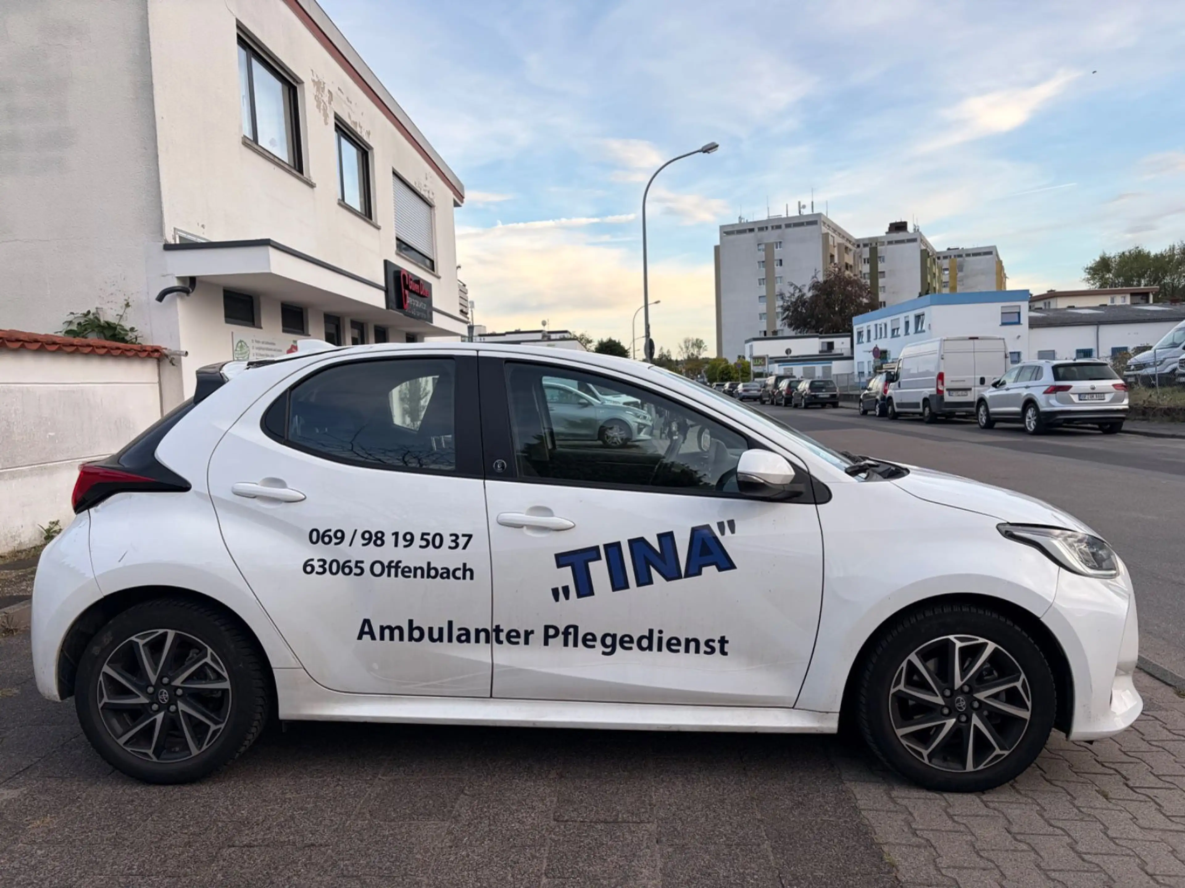 Toyota Yaris 1.5-l-VVT-i Hybrid CVT Team Deutschland — photo 10
