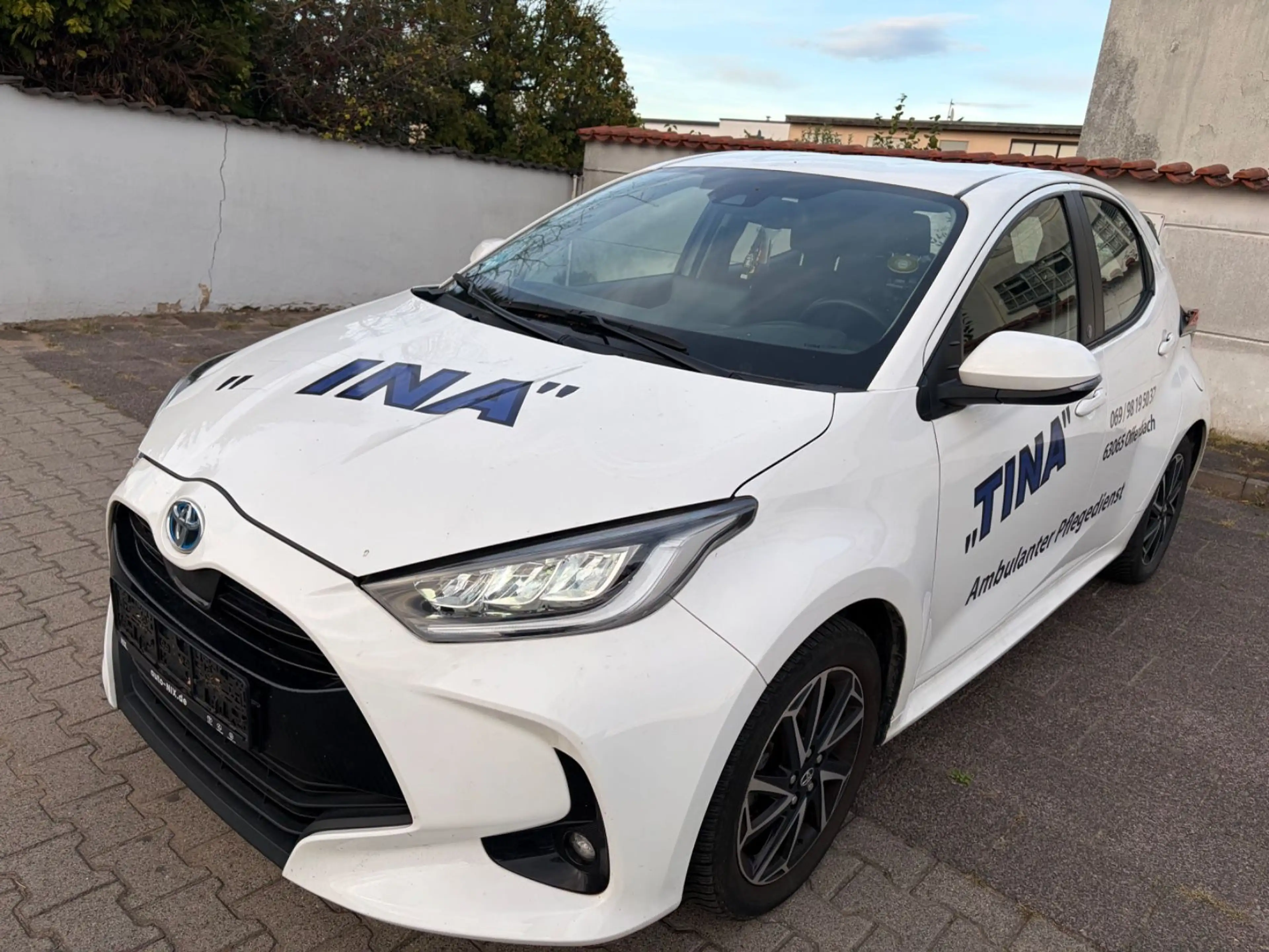 Toyota Yaris 1.5-l-VVT-i Hybrid CVT Team Deutschland