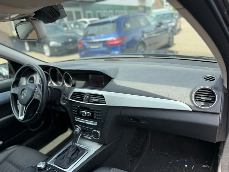 Mercedes-Benz C 180 CGi Lim. Avantgarde, Navi, PDC, SHZ — photo 14