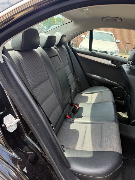 Mercedes-Benz C 180 CGi Lim. Avantgarde, Navi, PDC, SHZ — photo 12