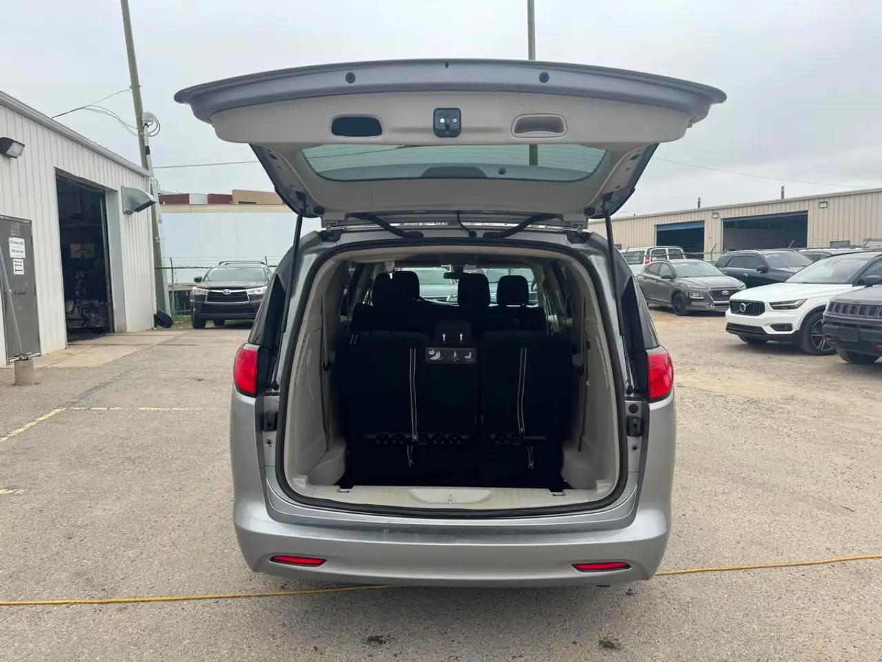 Chrysler Grand Caravan fotografie Chrysler Grand Caravan