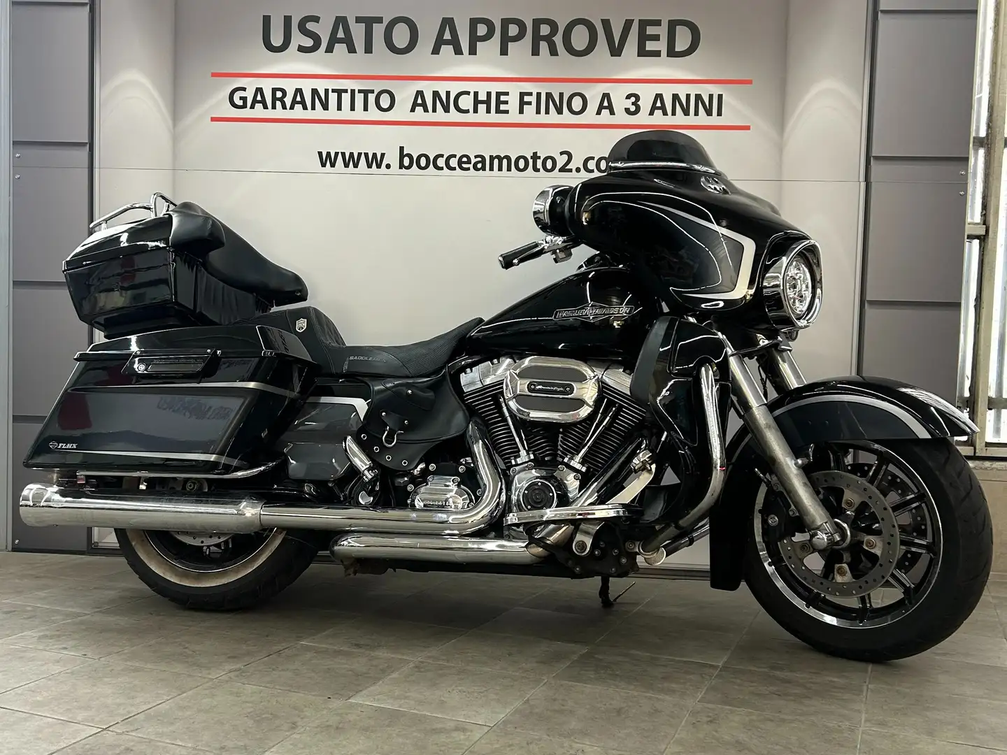Harley-Davidson Street Glide FLHX Nero - 1