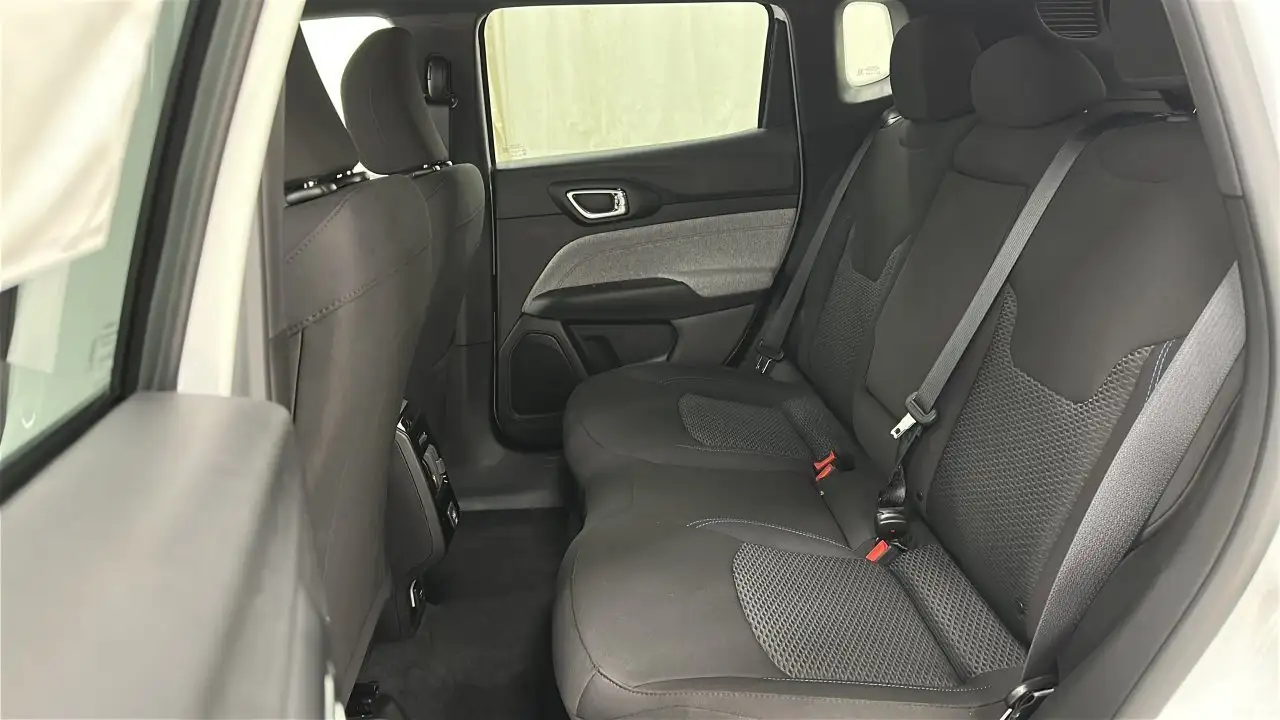 Jeep Compass снимка Jeep Compass