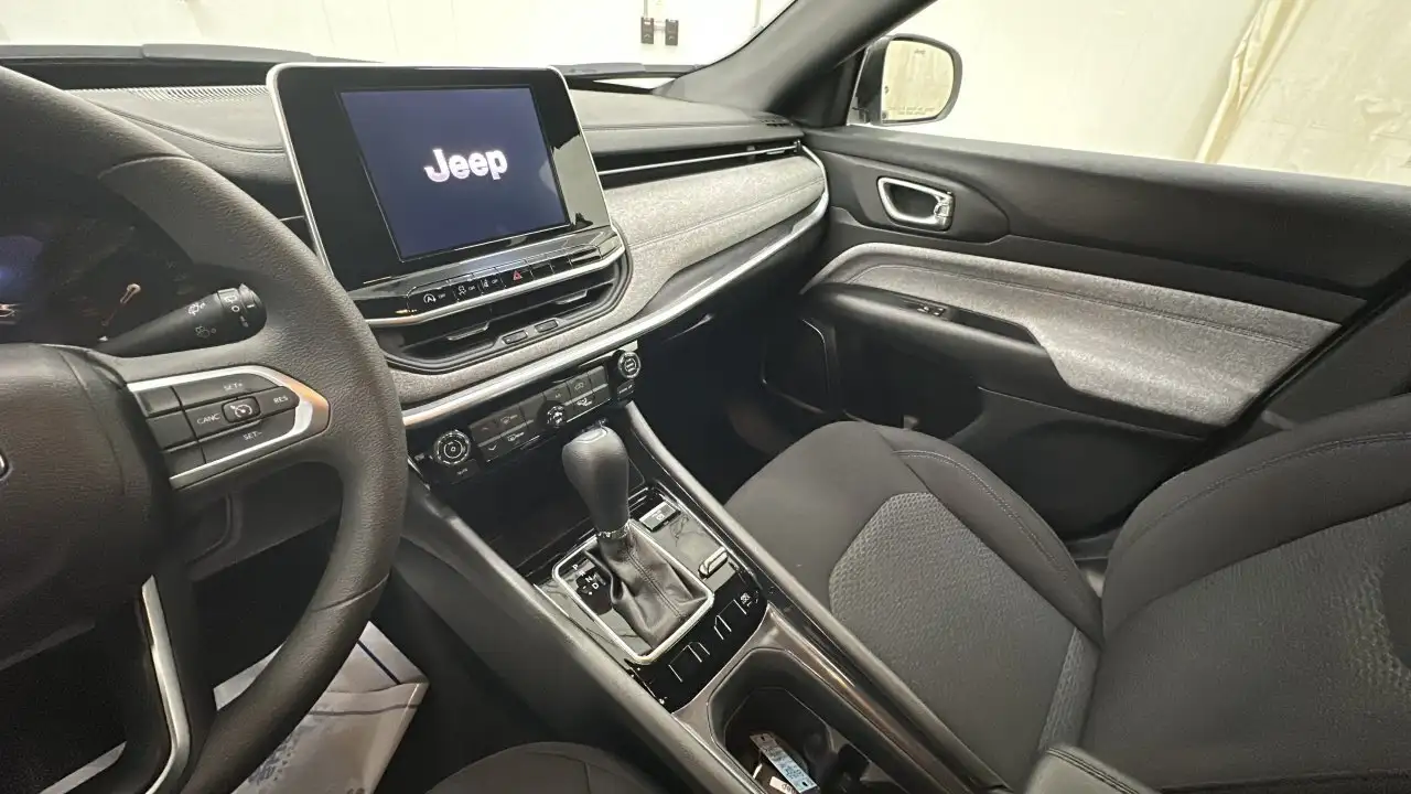 Jeep Compass снимка Jeep Compass