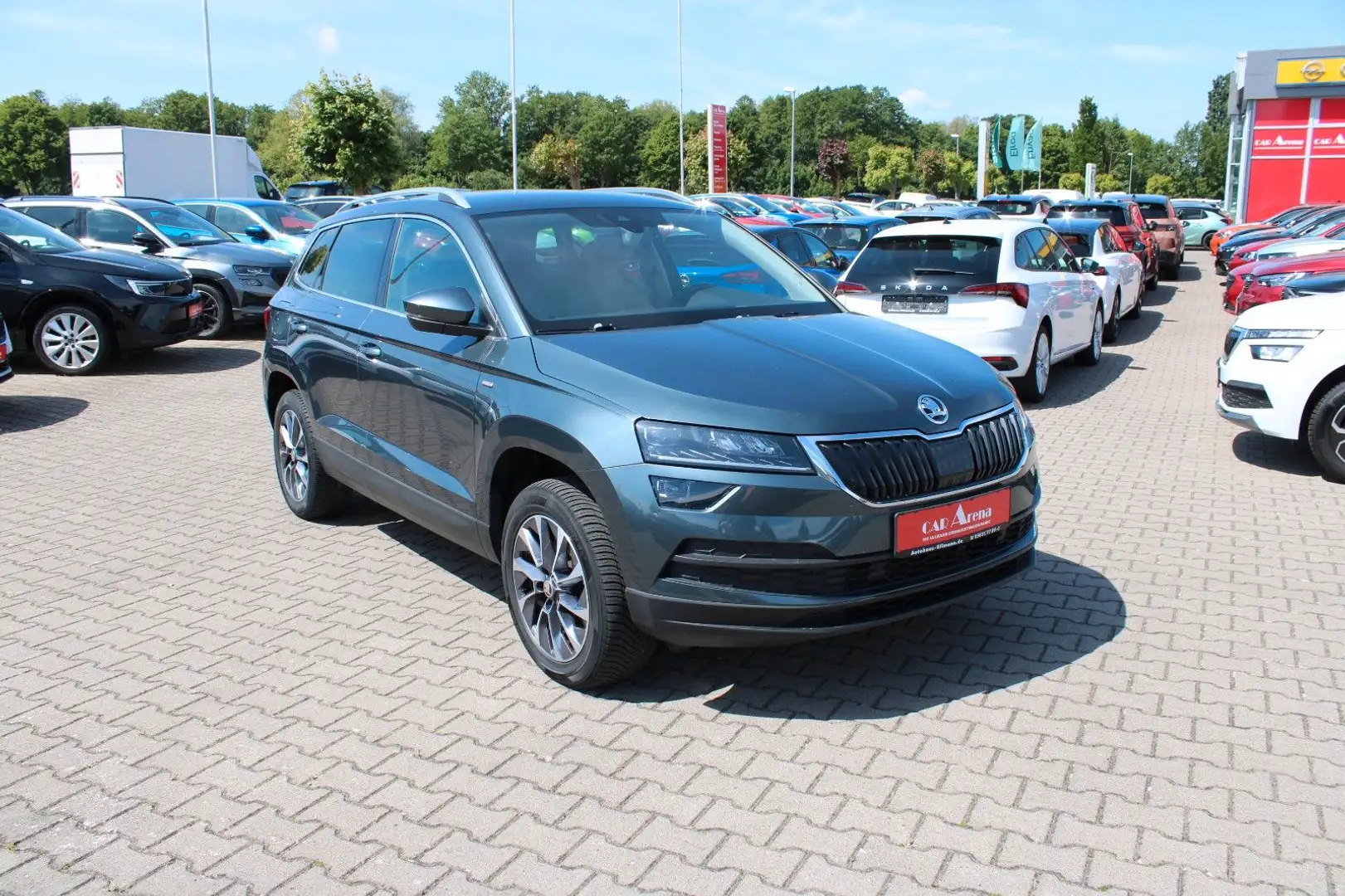 Skoda Karoq 2.0 TDI Drive 125*1.Hand*DSG*Navi*AHK* Grau - 1