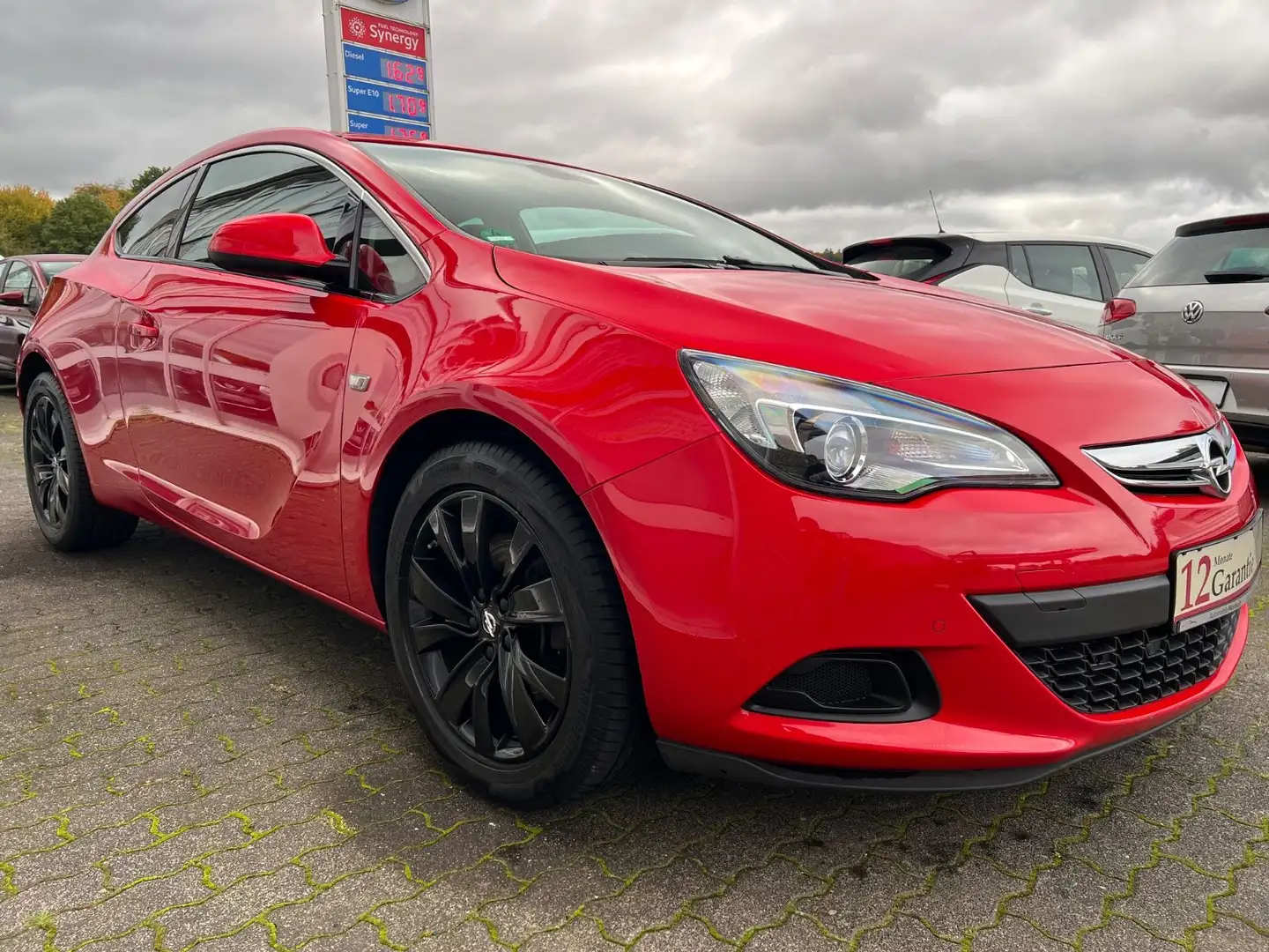 Opel Astra J GTC 1.4*SPORT*NAVI*SHZ*MFL*TÜV*ALU Rot - 1