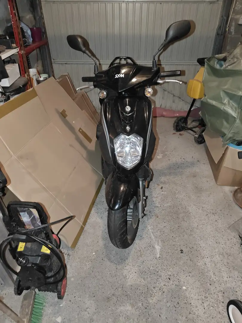 SYM Black - 2