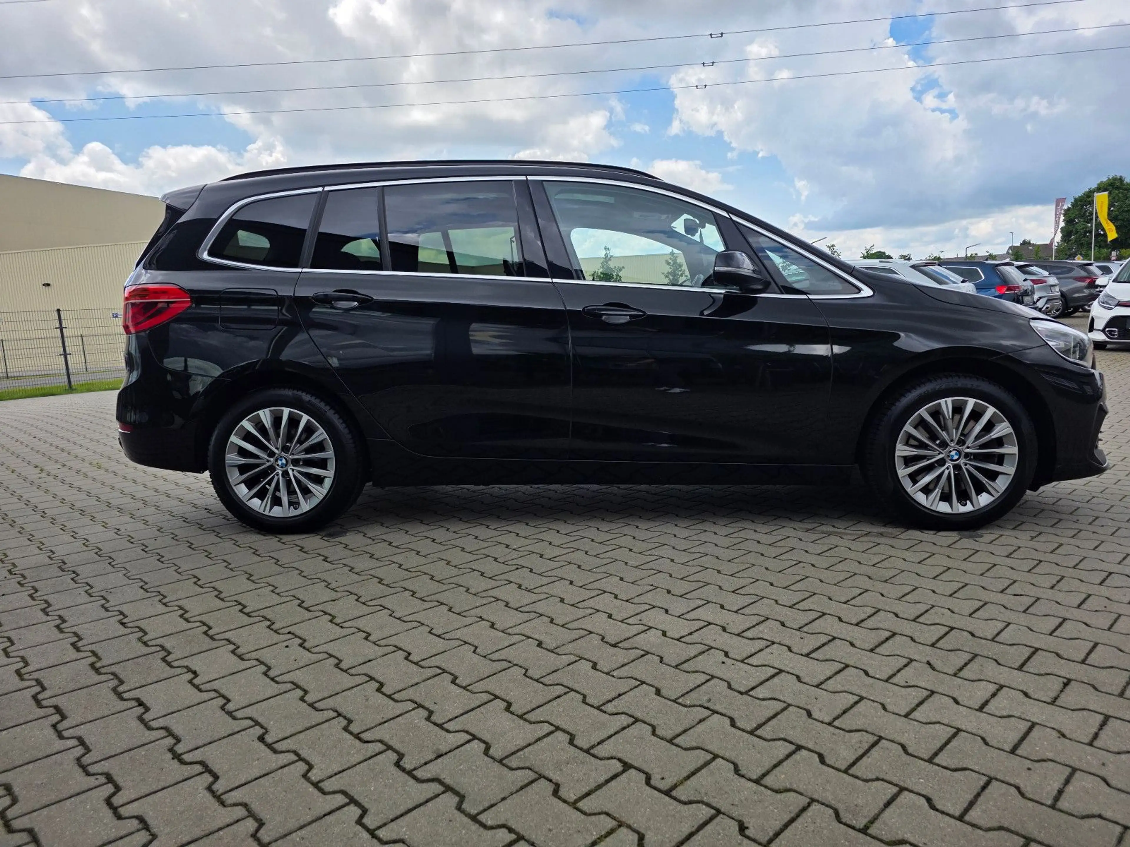 BMW 220 Gran Tourer Luxury Line*Led*Ahk*Pano*7-Sitz — photo 13
