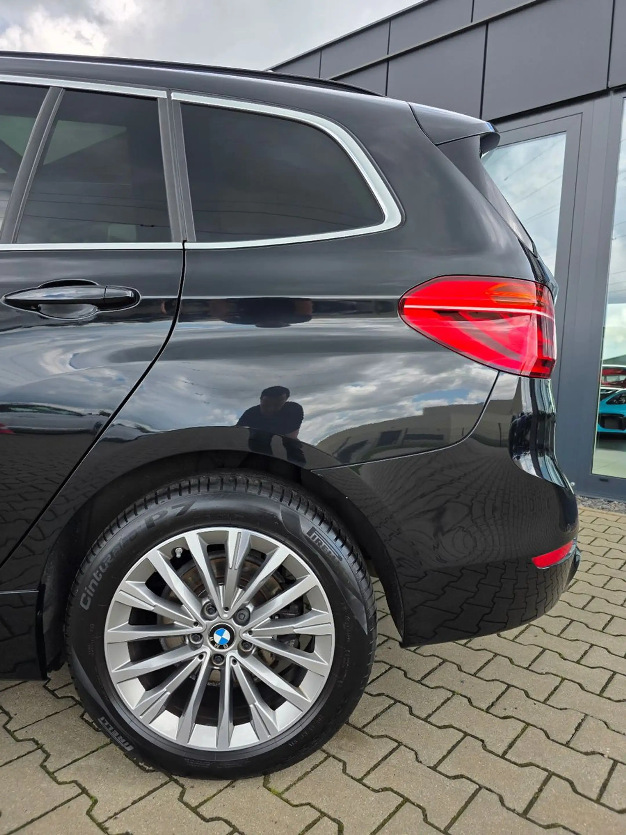 BMW 220 Gran Tourer Luxury Line*Led*Ahk*Pano*7-Sitz — photo 6