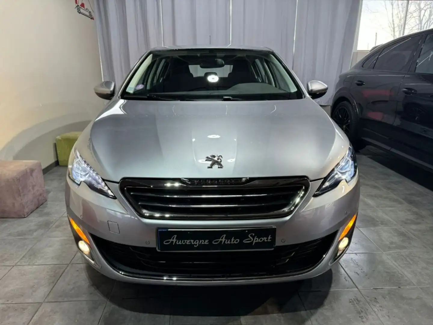 Peugeot 308 1.2 PureTech 130ch S&S BVM6 Allure Gris - 2