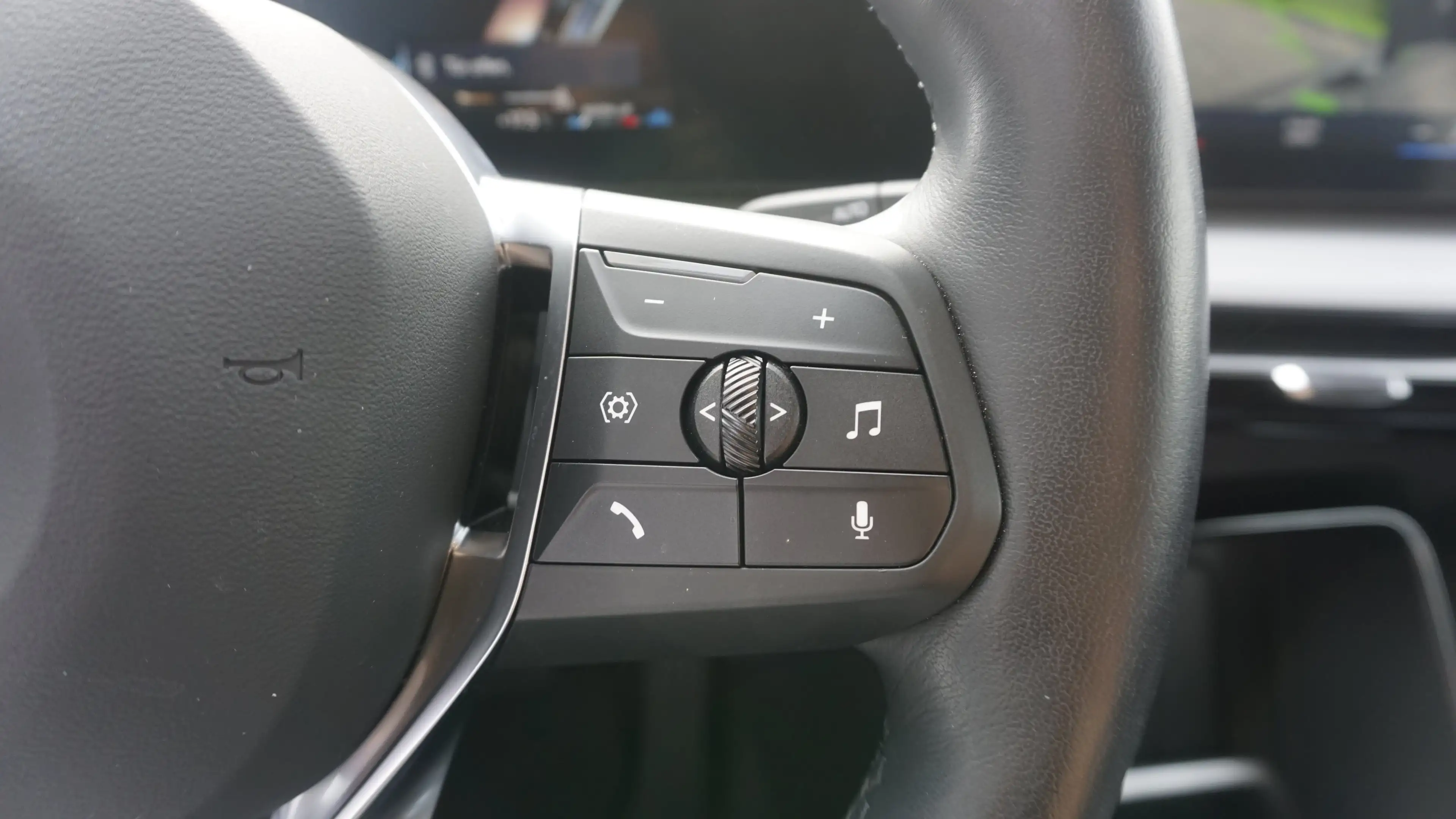 BMW X1 sDrive18i SAV Head-Up+Navi+Kamera+SHZ+Apple — photo 15