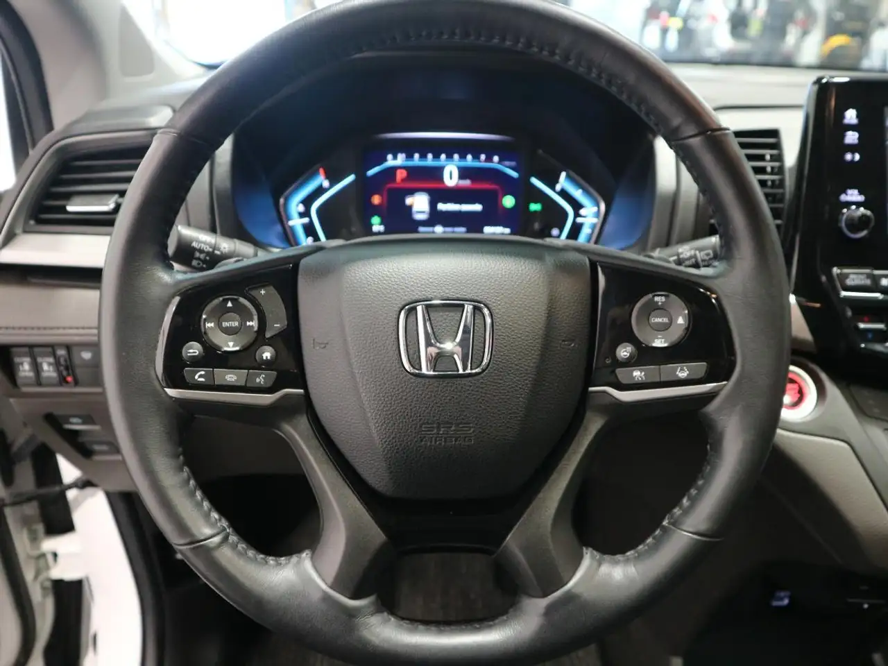 Honda Odyssey снимка Honda Odyssey