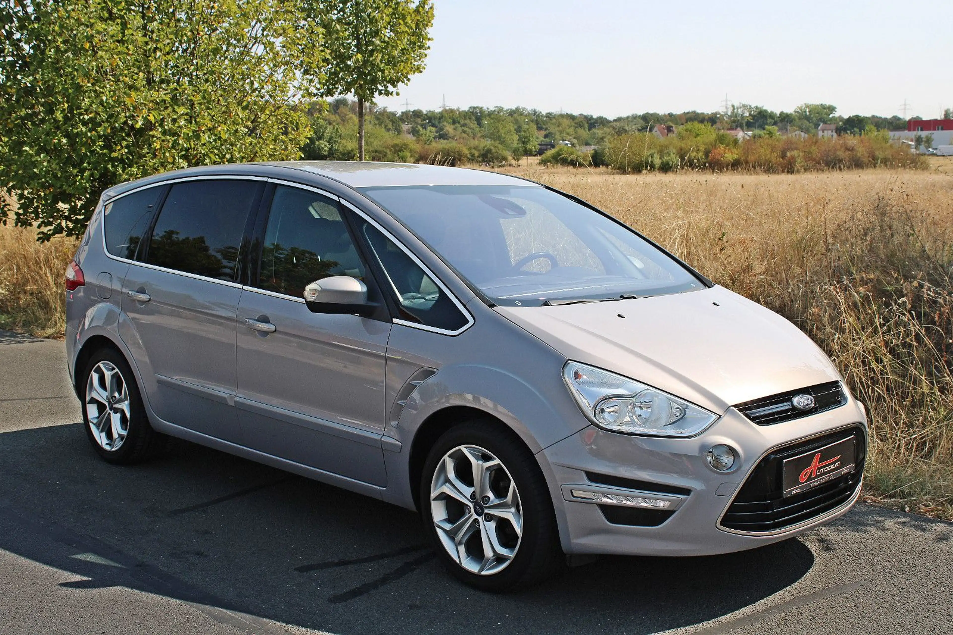 Ford S-Max S-MAX Titanium *Individual/Leder/Kamera/18 Zoll* — photo 4