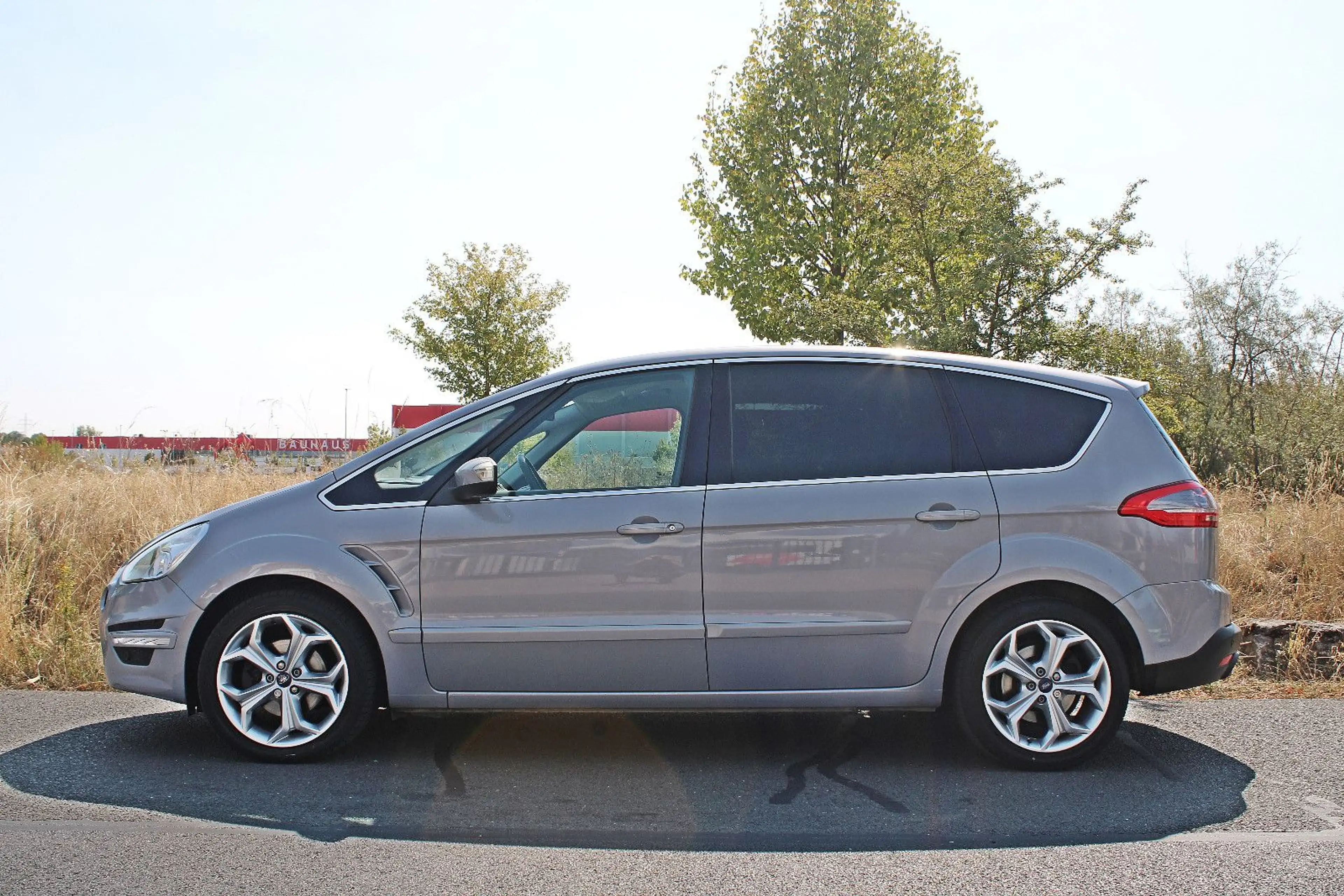 Ford S-Max S-MAX Titanium *Individual/Leder/Kamera/18 Zoll* — photo 8