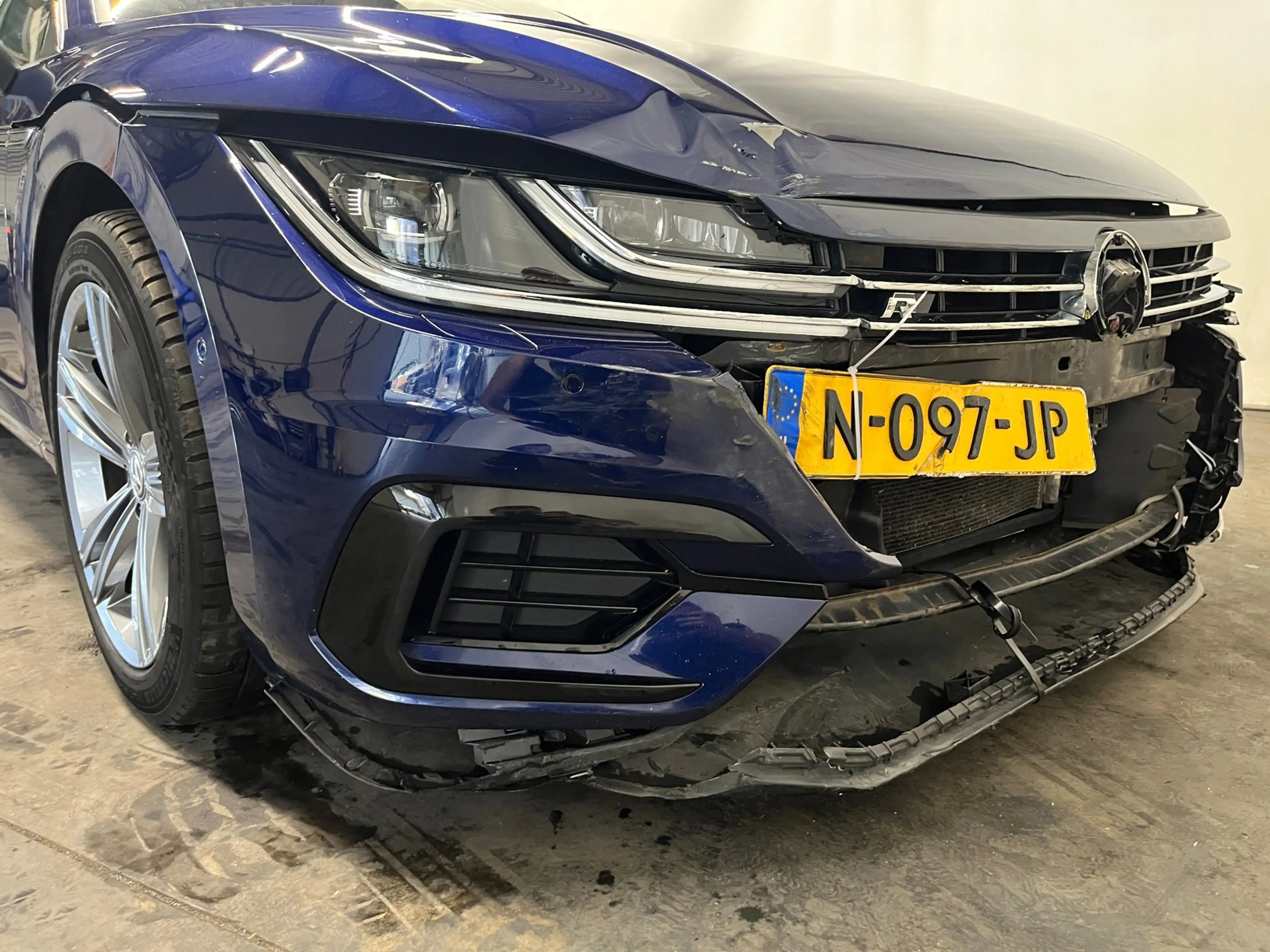 Volkswagen Arteon 2.0 TSI Business R SCHADEAUTO!! — photo 8