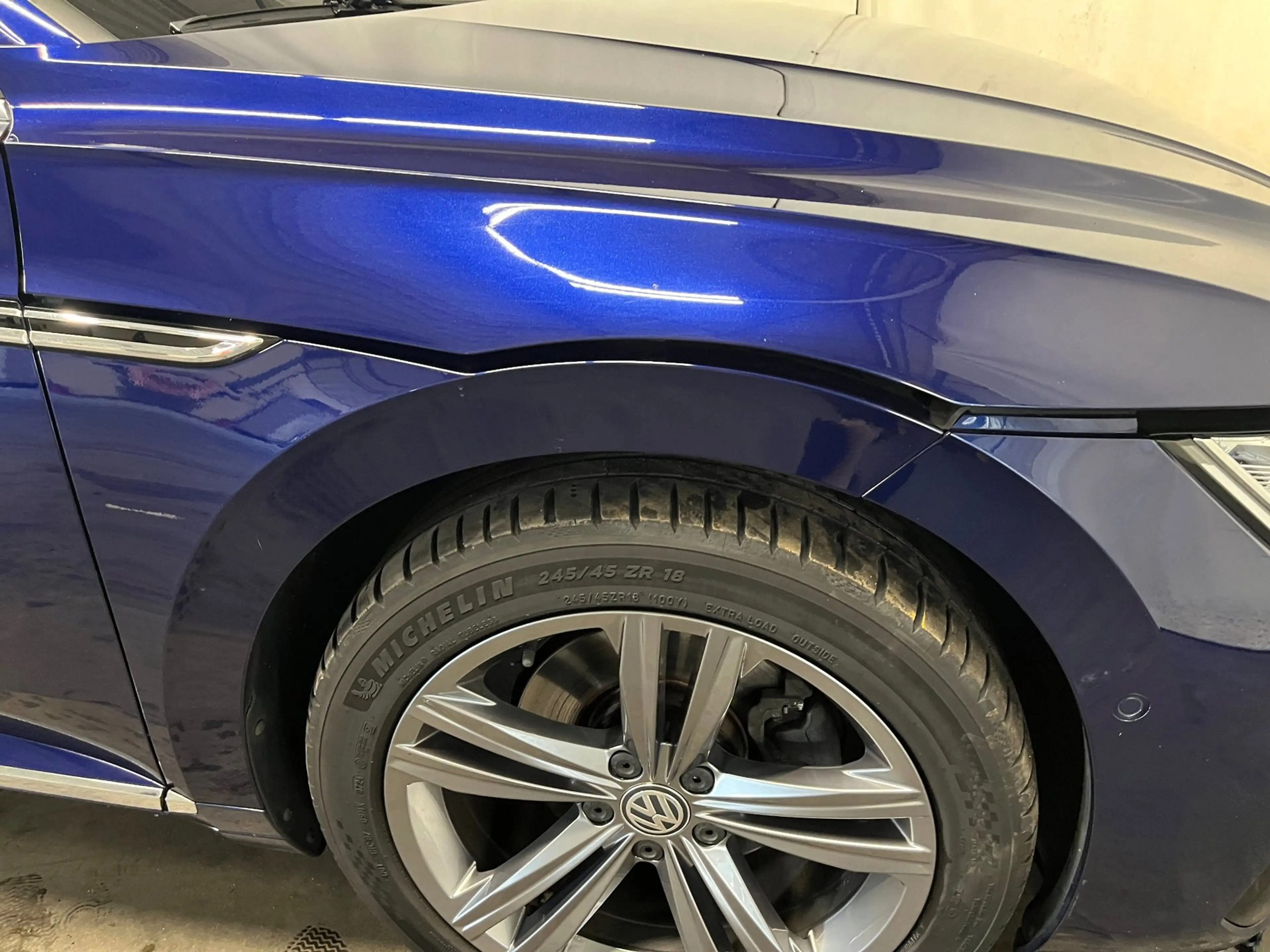 Volkswagen Arteon 2.0 TSI Business R SCHADEAUTO!! — photo 9