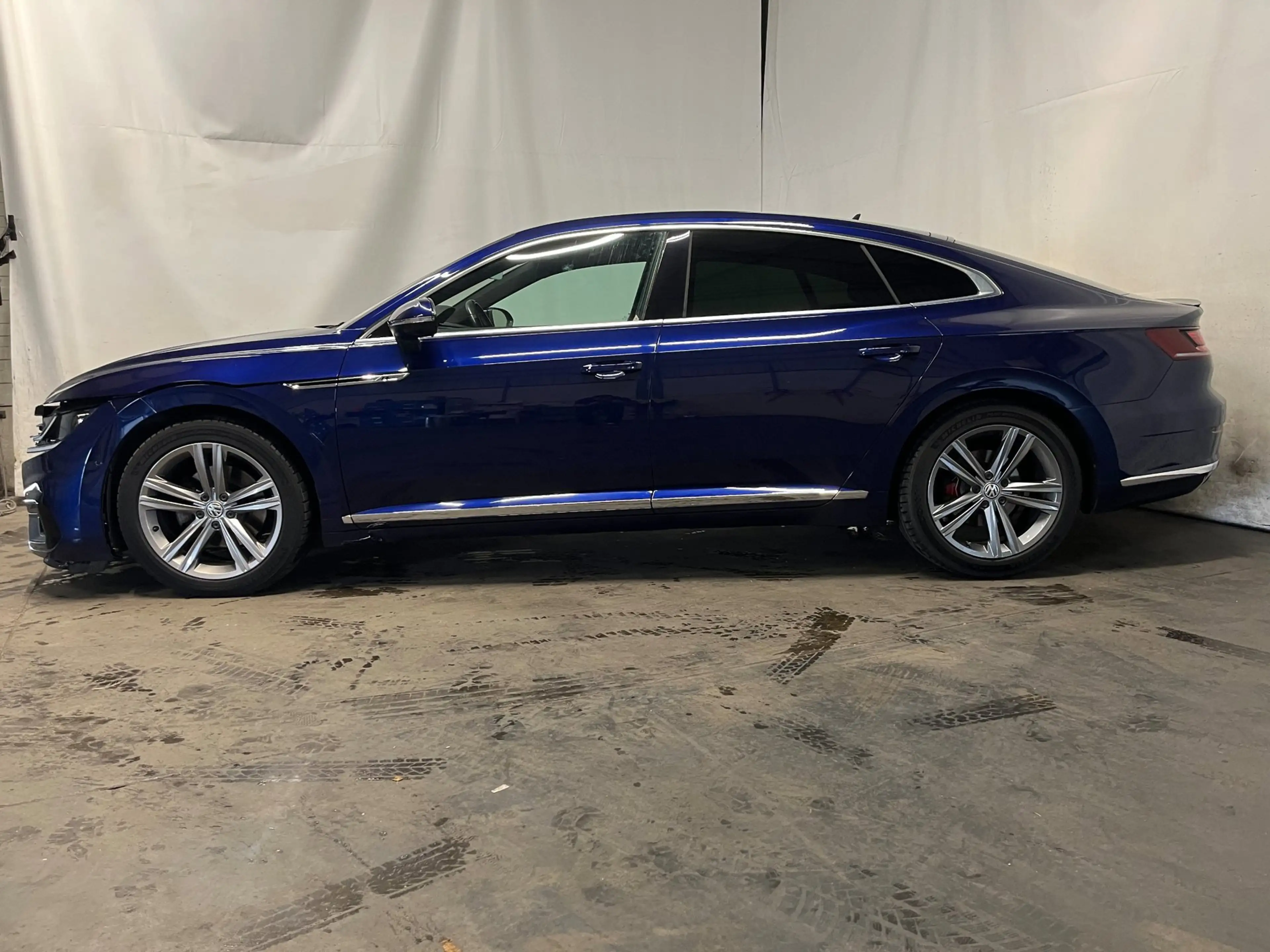 Volkswagen Arteon 2.0 TSI Business R SCHADEAUTO!! — photo 3