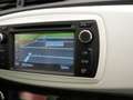 Toyota Yaris 1.3 VVT-i Dynamic | Glazen Panoramadak | Navigatie Blanc - thumbnail 10