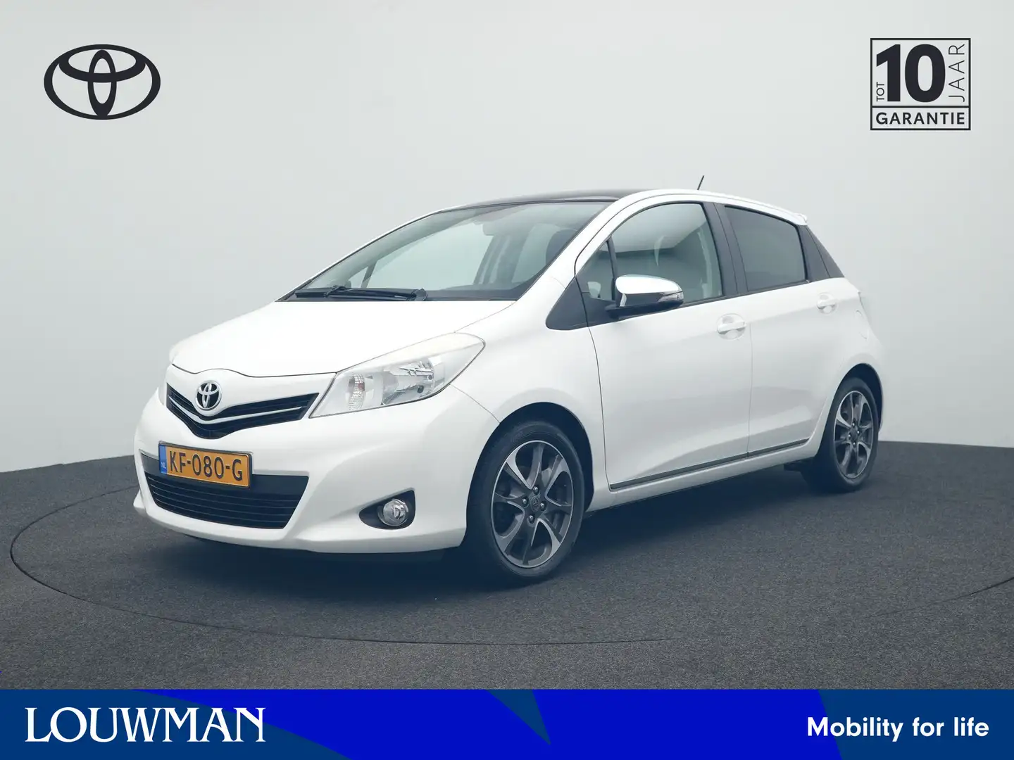 Toyota Yaris 1.3 VVT-i Dynamic | Glazen Panoramadak | Navigatie Wit - 1