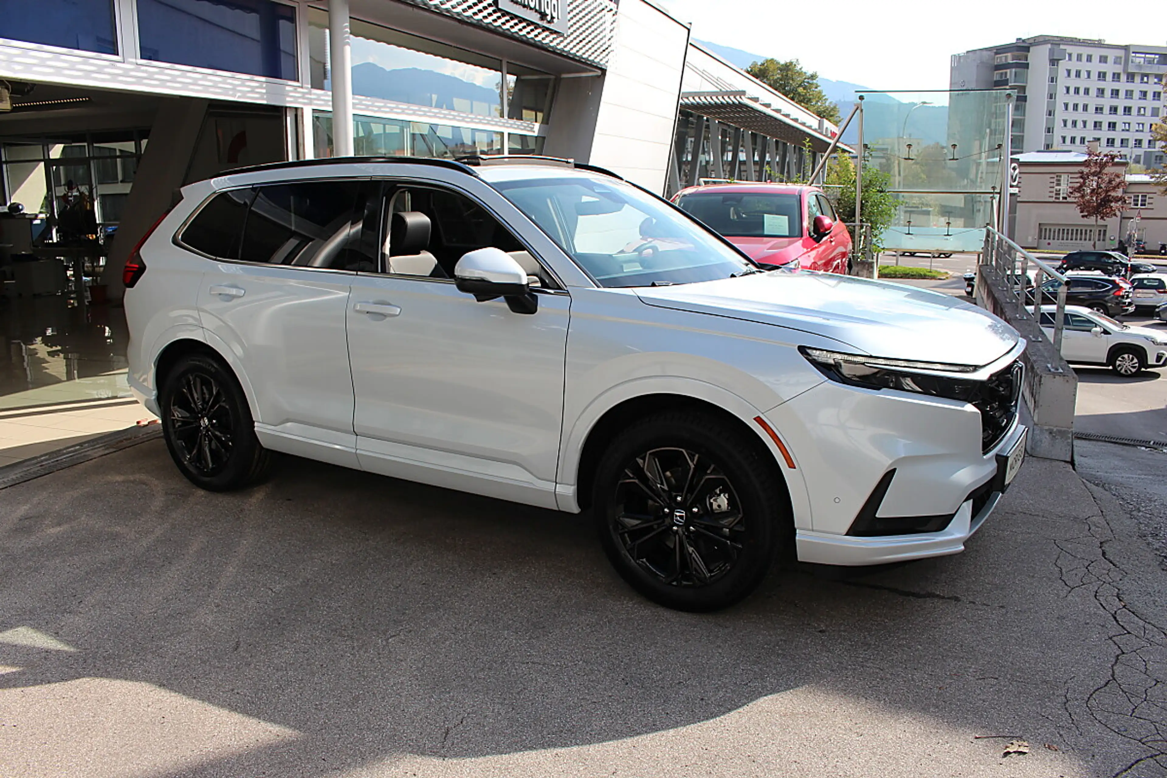 Honda CR-V 2,0 i-MMD e:PHEV Advance Tech Aut. — photo 4