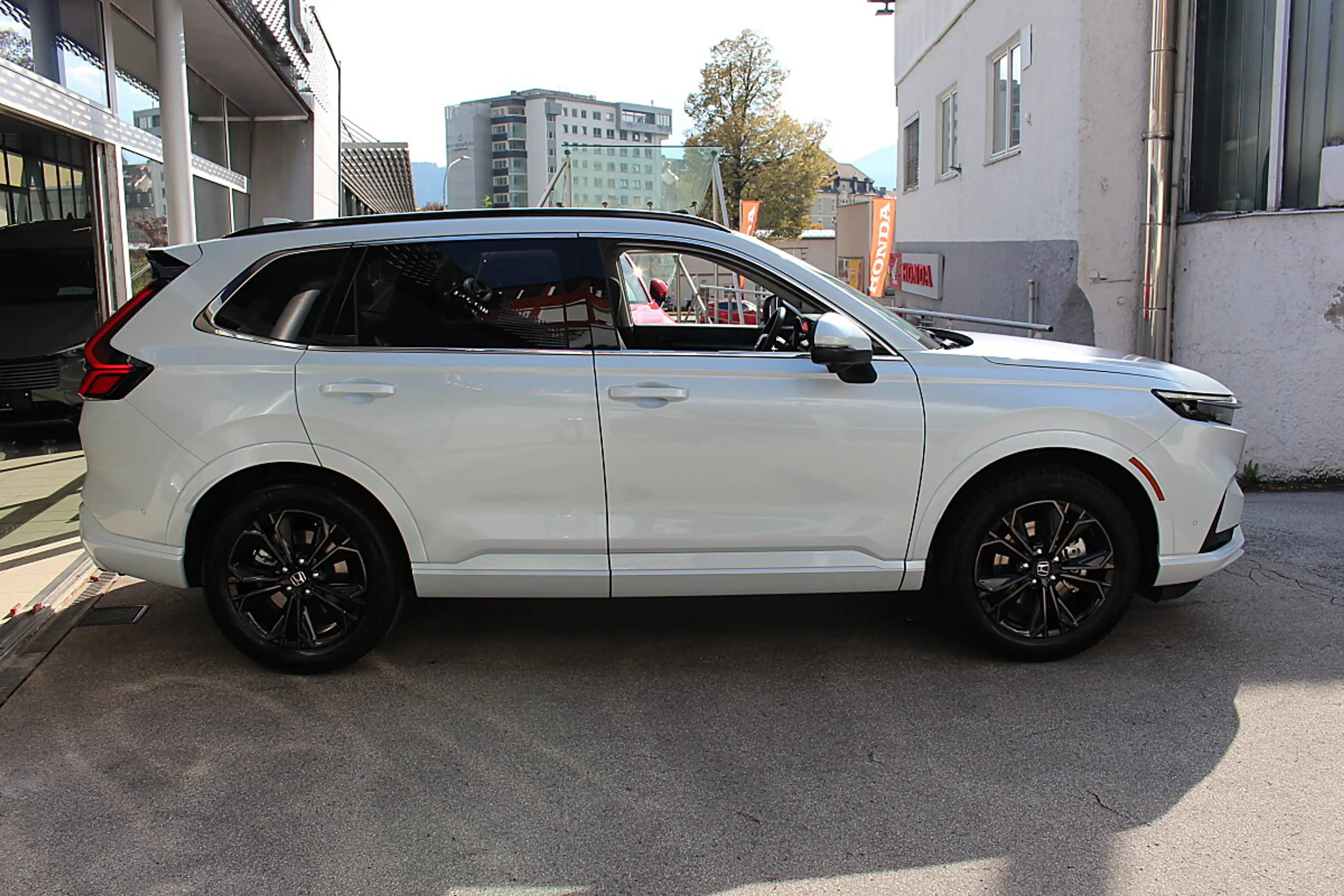 Honda CR-V 2,0 i-MMD e:PHEV Advance Tech Aut. — photo 3