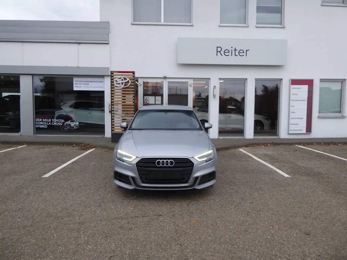 Audi A3 SB 30 TDI *S-LINE*LED*LEDER* Silber - 1
