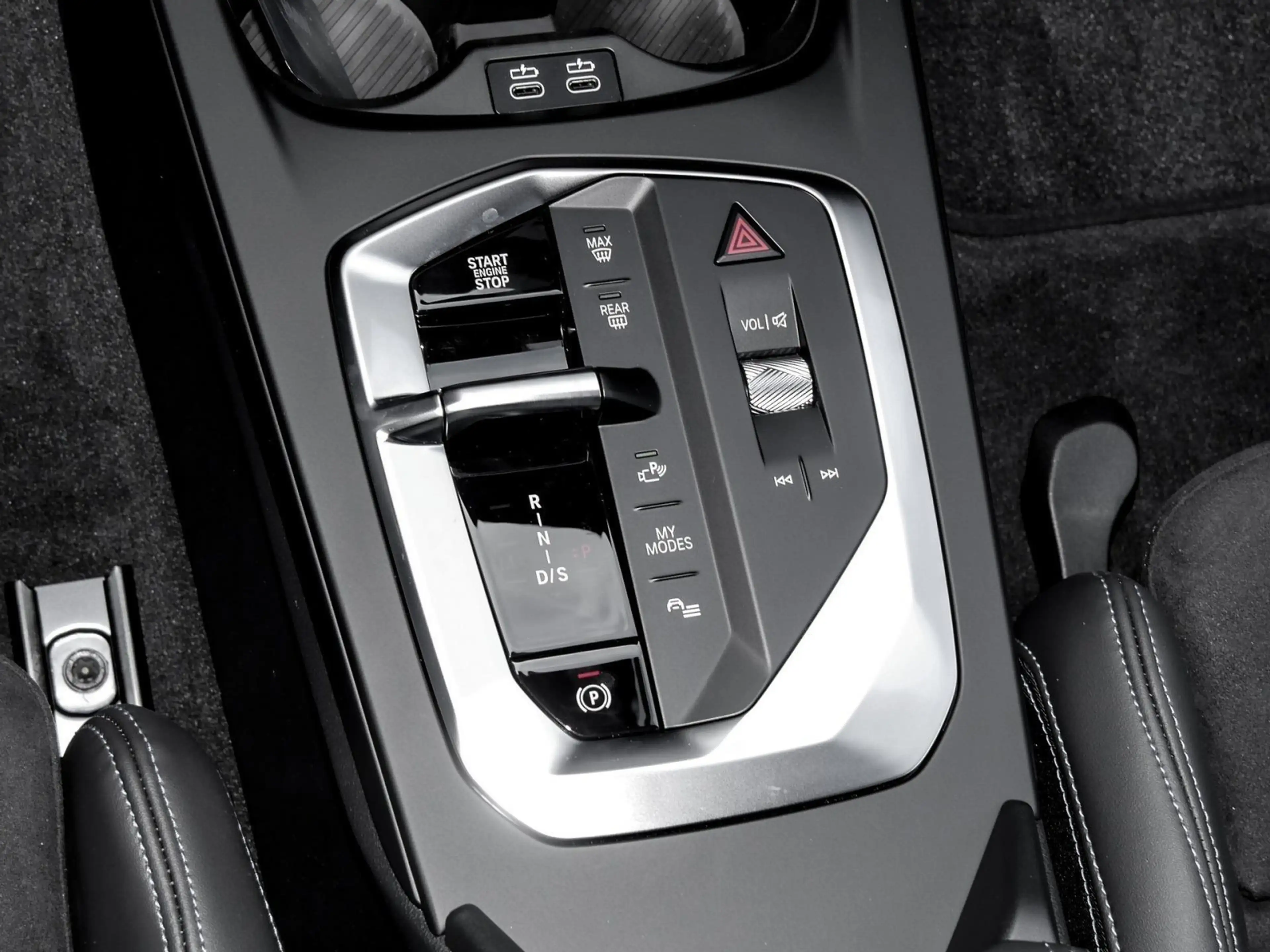 BMW 118 d M Sport ACC RFK LED Sound Syst. PDC V+H LM — photo 9