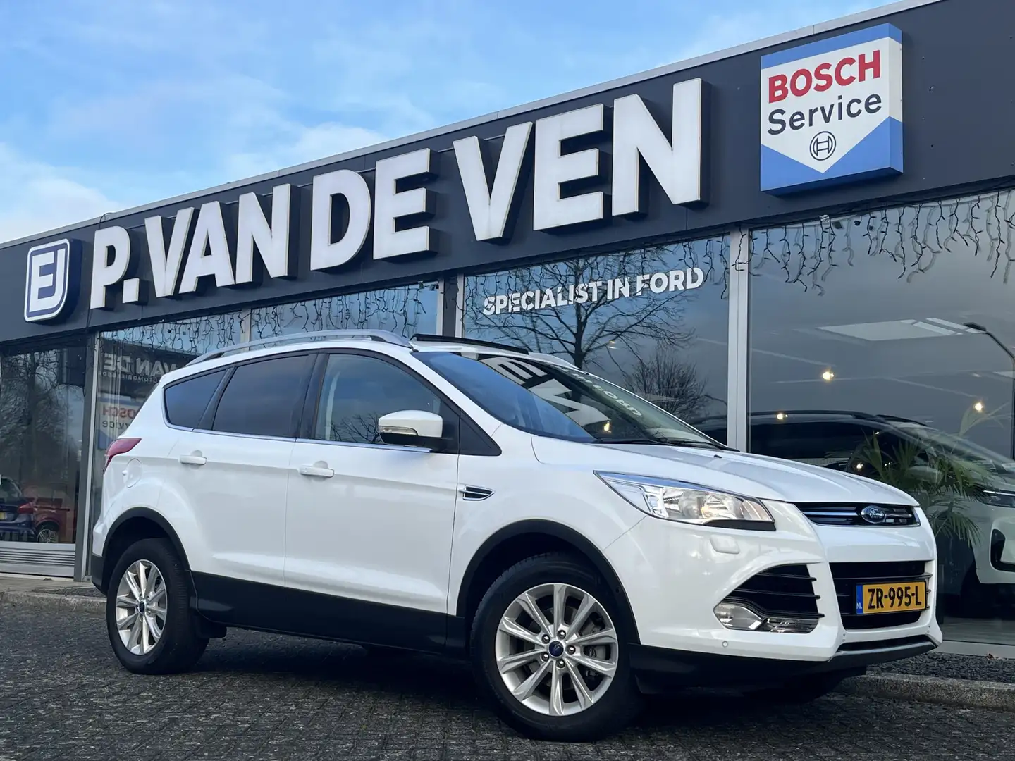 Ford Kuga 1.5 EcoBoost Titanium Plus 150pk/110kW 6-bak | Afn Weiß - 1