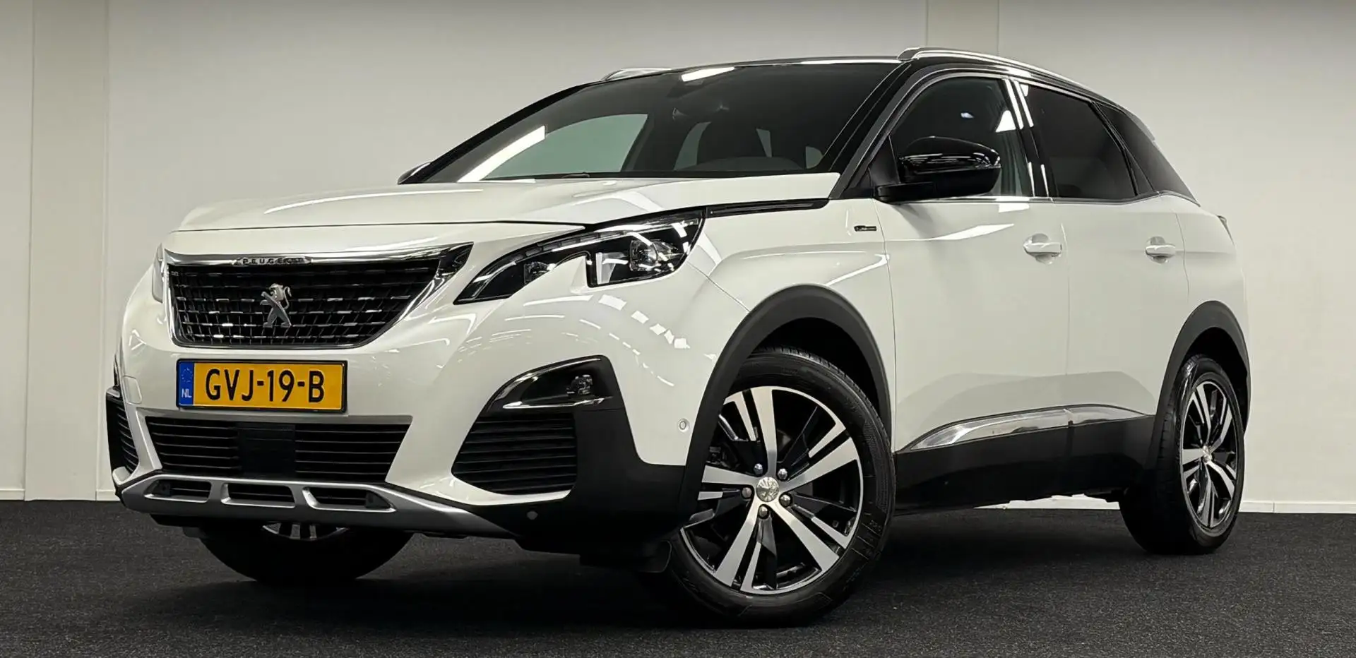 Peugeot 3008 1.2 PureTech GT Line*DbriemVernieuwd*Navi*Camera*C Wit - 1