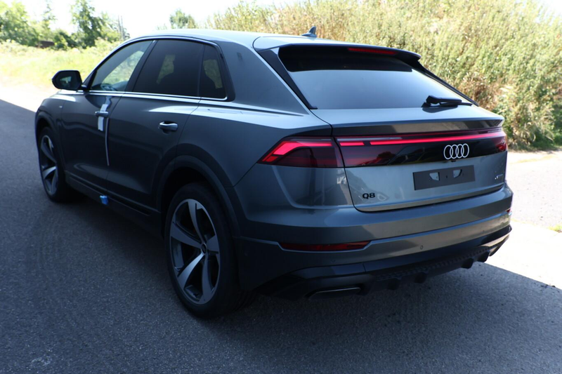 Audi Q8 S line 2xS AssistenzP+ 22Z Laser Pano HUD Klim4... — photo 4