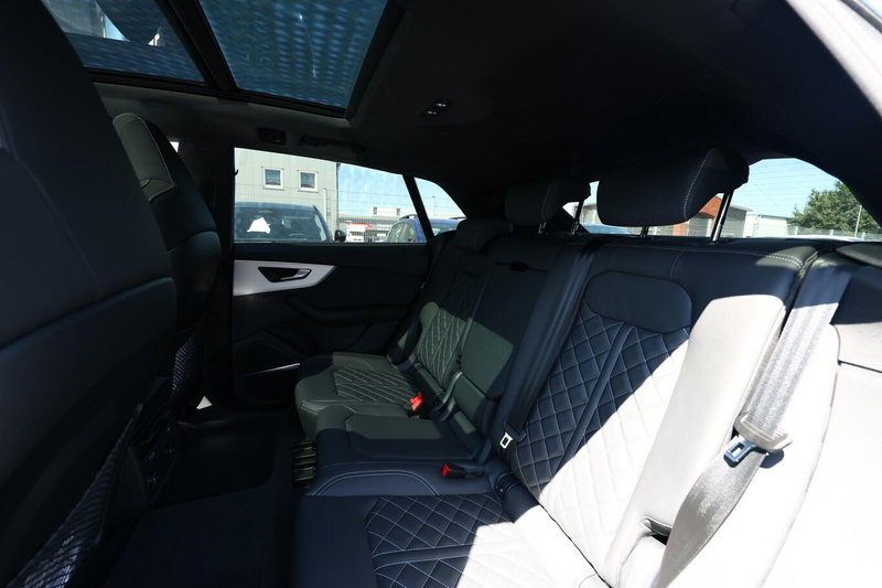 Audi Q8 S line 2xS AssistenzP+ 22Z Laser Pano HUD Klim4... — photo 10