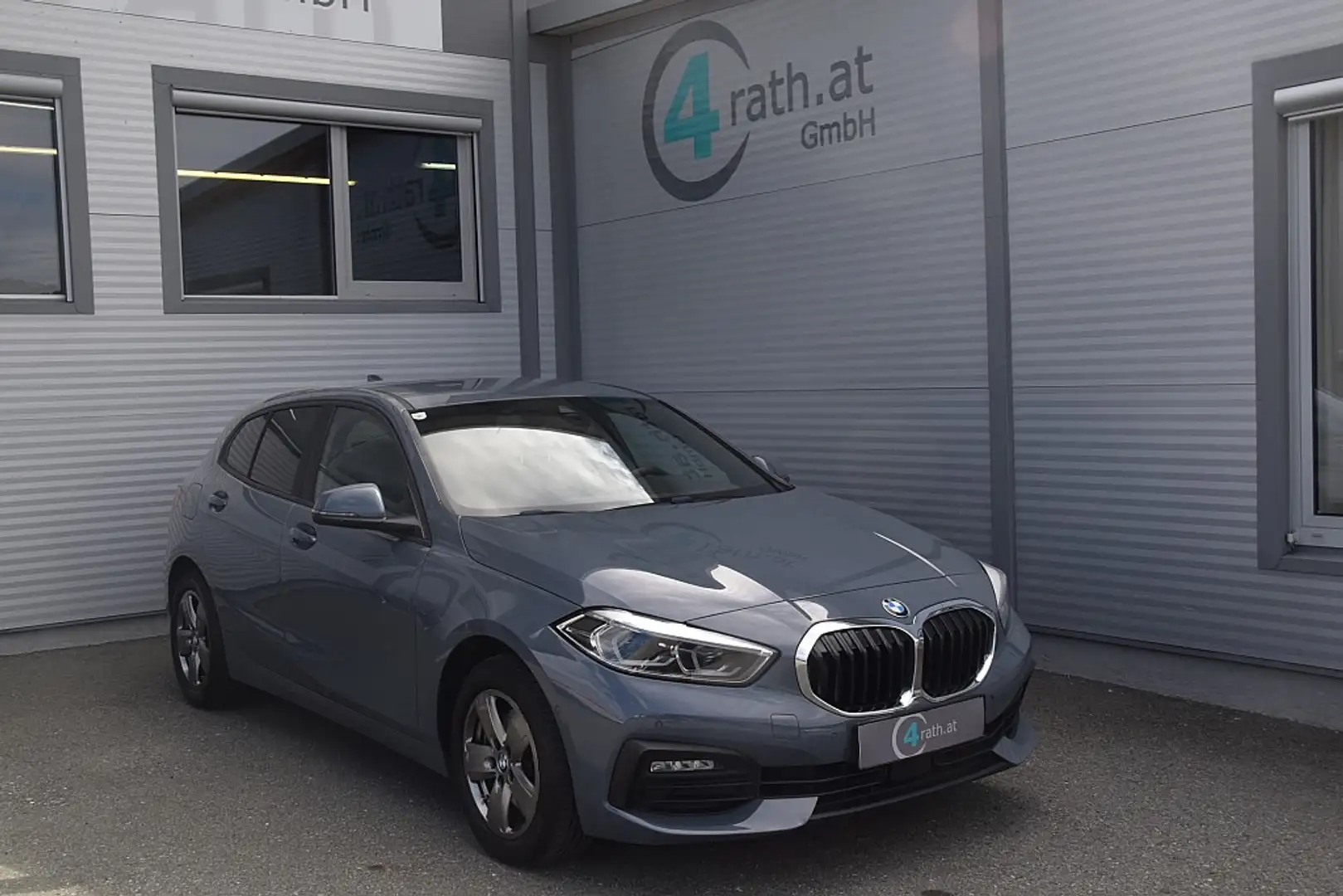 BMW 118 d Advantage LED/NAVI/RFK Gris - 1