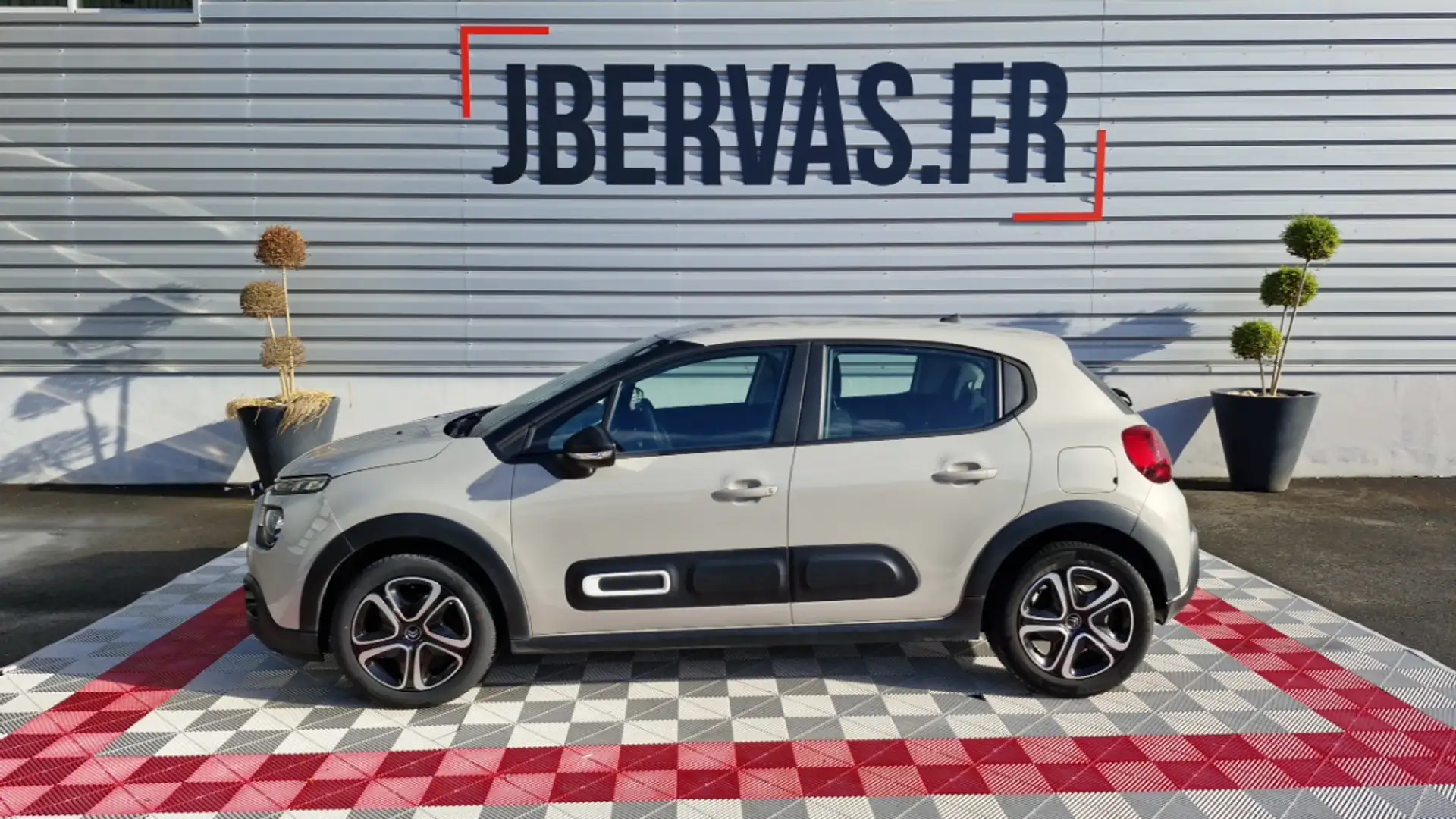 Citroen C3 PURETECH 83 SS BVM5 FEEL PACK Beige - 1