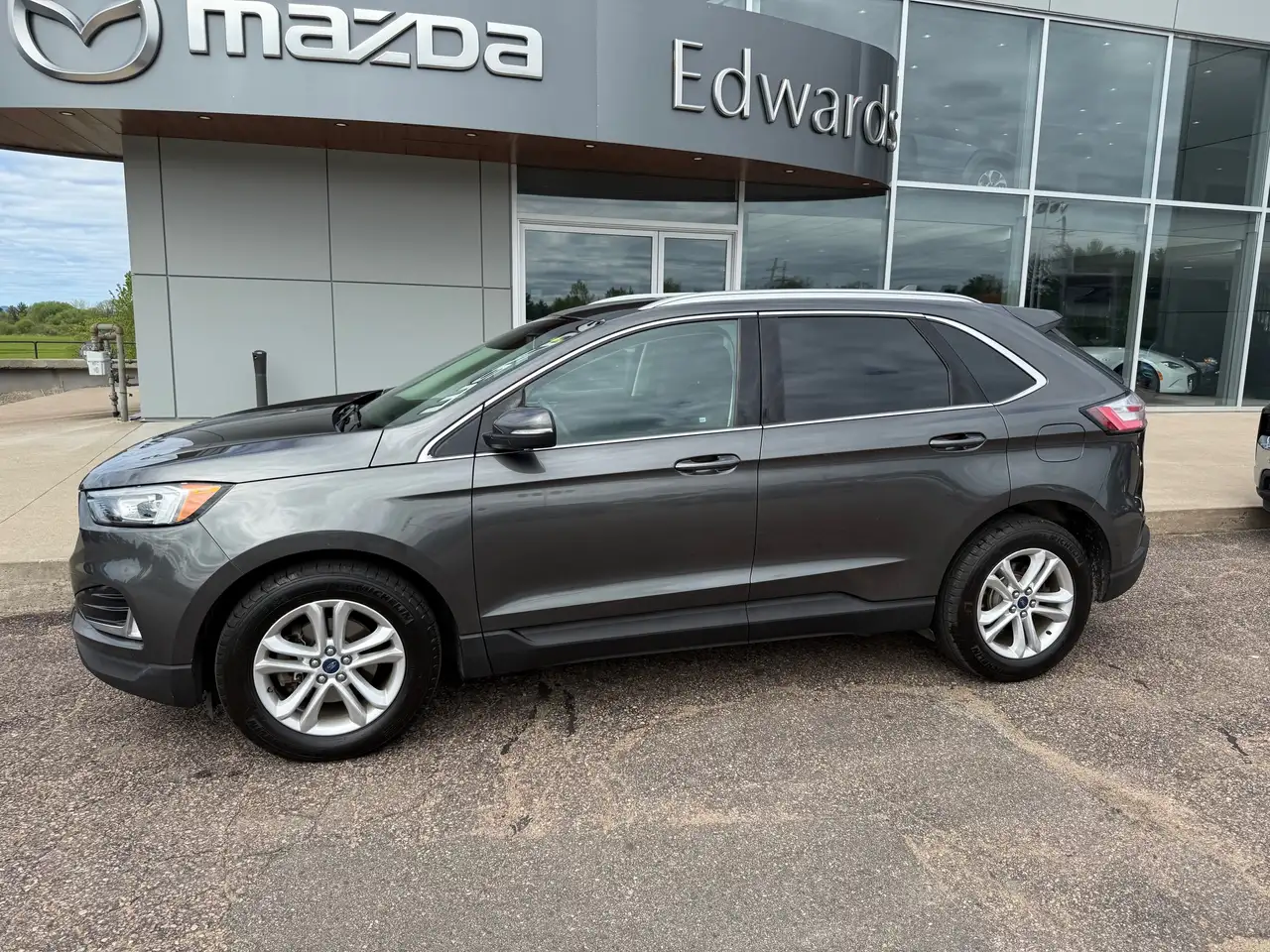 Ford Edge снимка Ford Edge