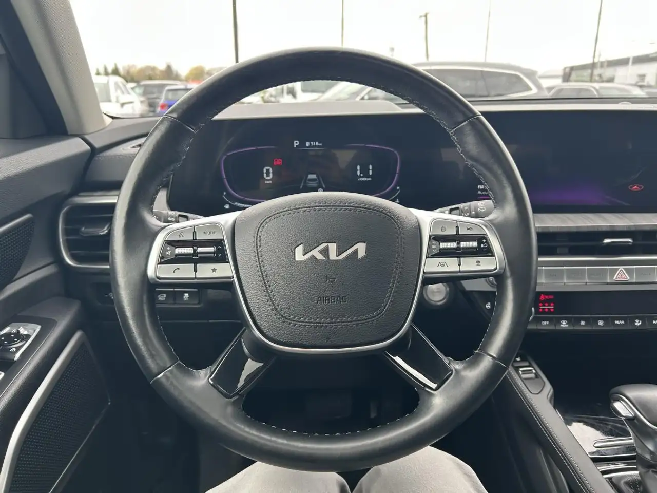 Kia Telluride снимка Kia Telluride