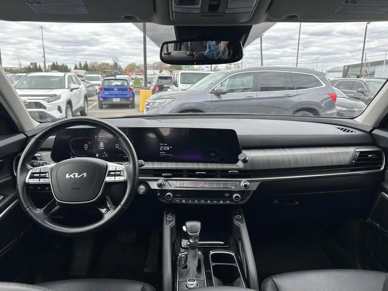 Kia Telluride снимка Kia Telluride