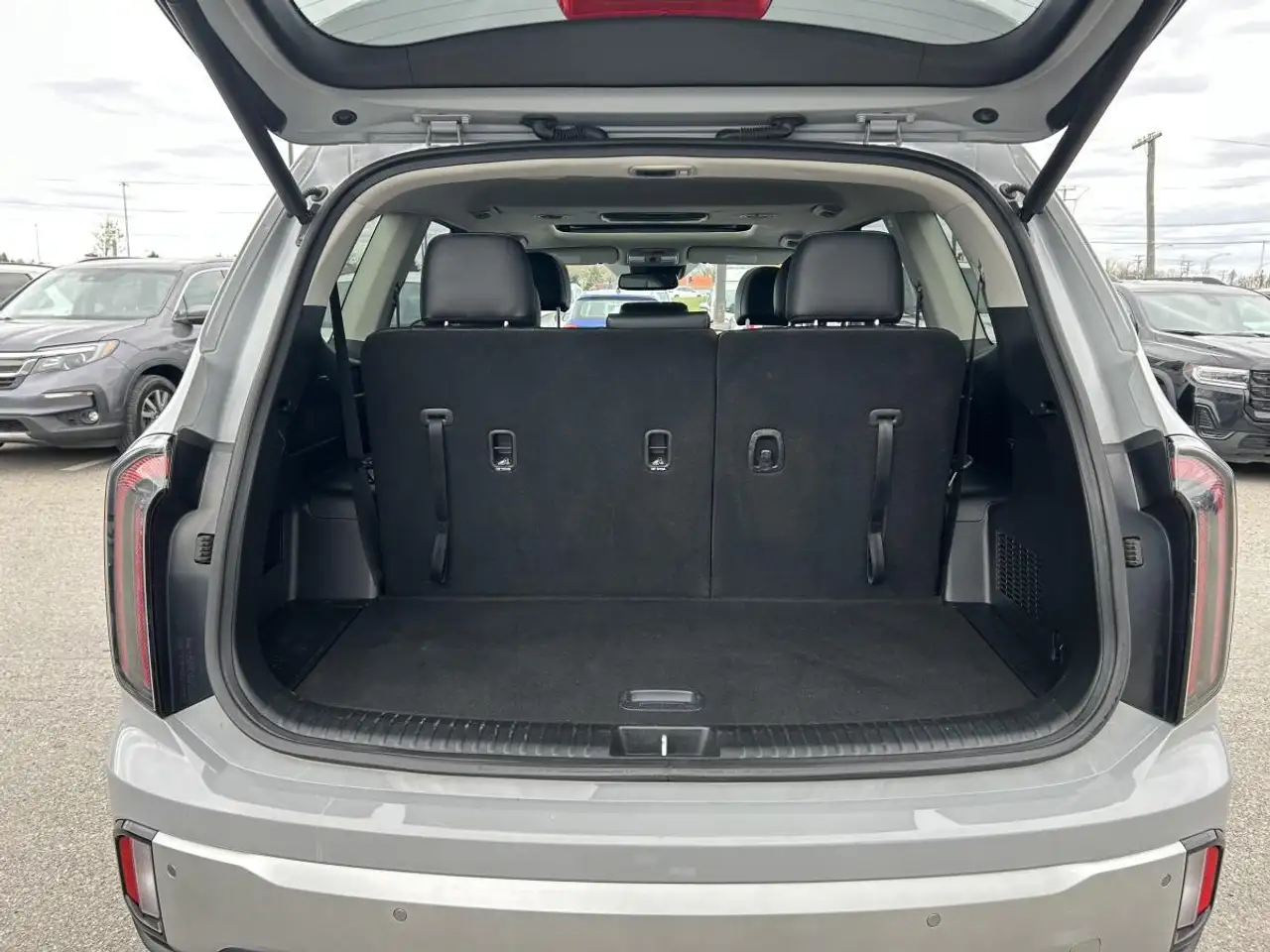 Kia Telluride снимка Kia Telluride