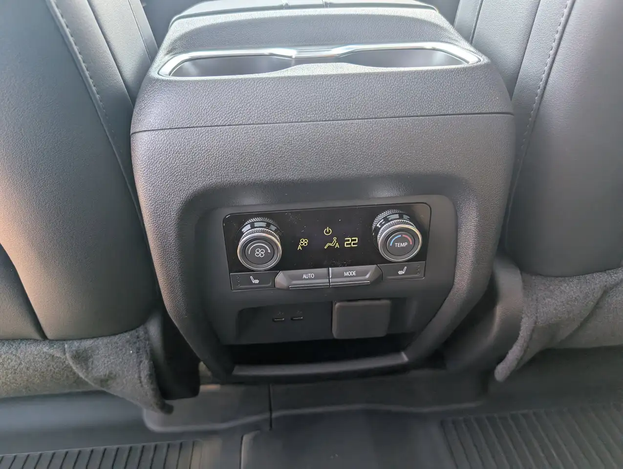 Buick Enclave снимка Buick Enclave