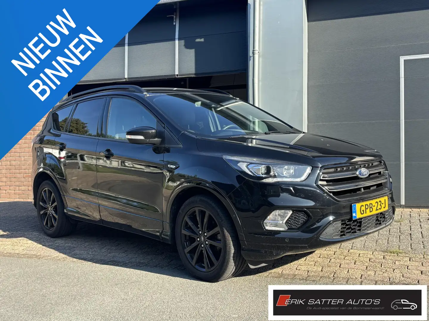Ford Kuga 1.5 EcoBoost ST Line Zwart - 1