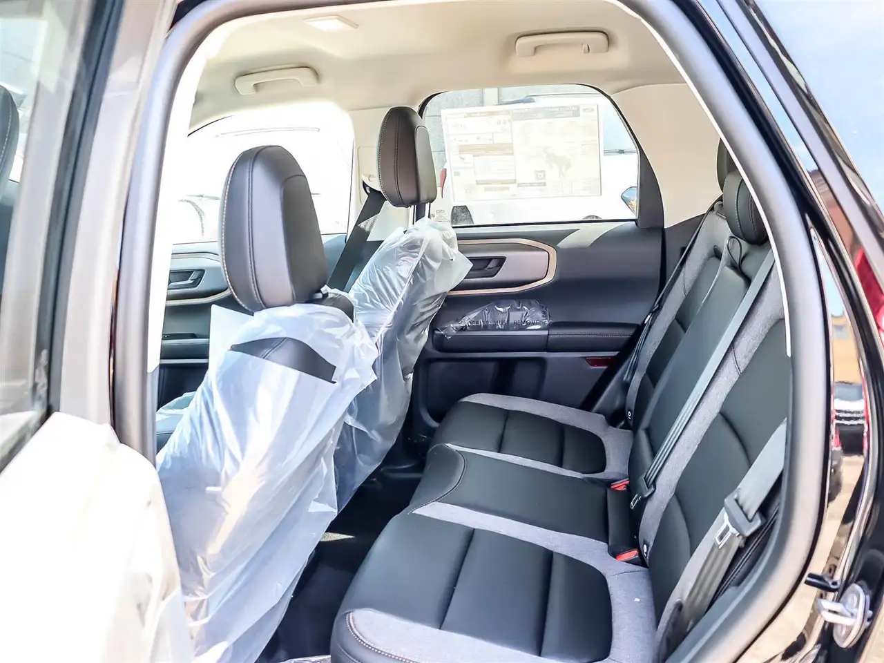 Ford Bronco Sport photo Ford Bronco Sport