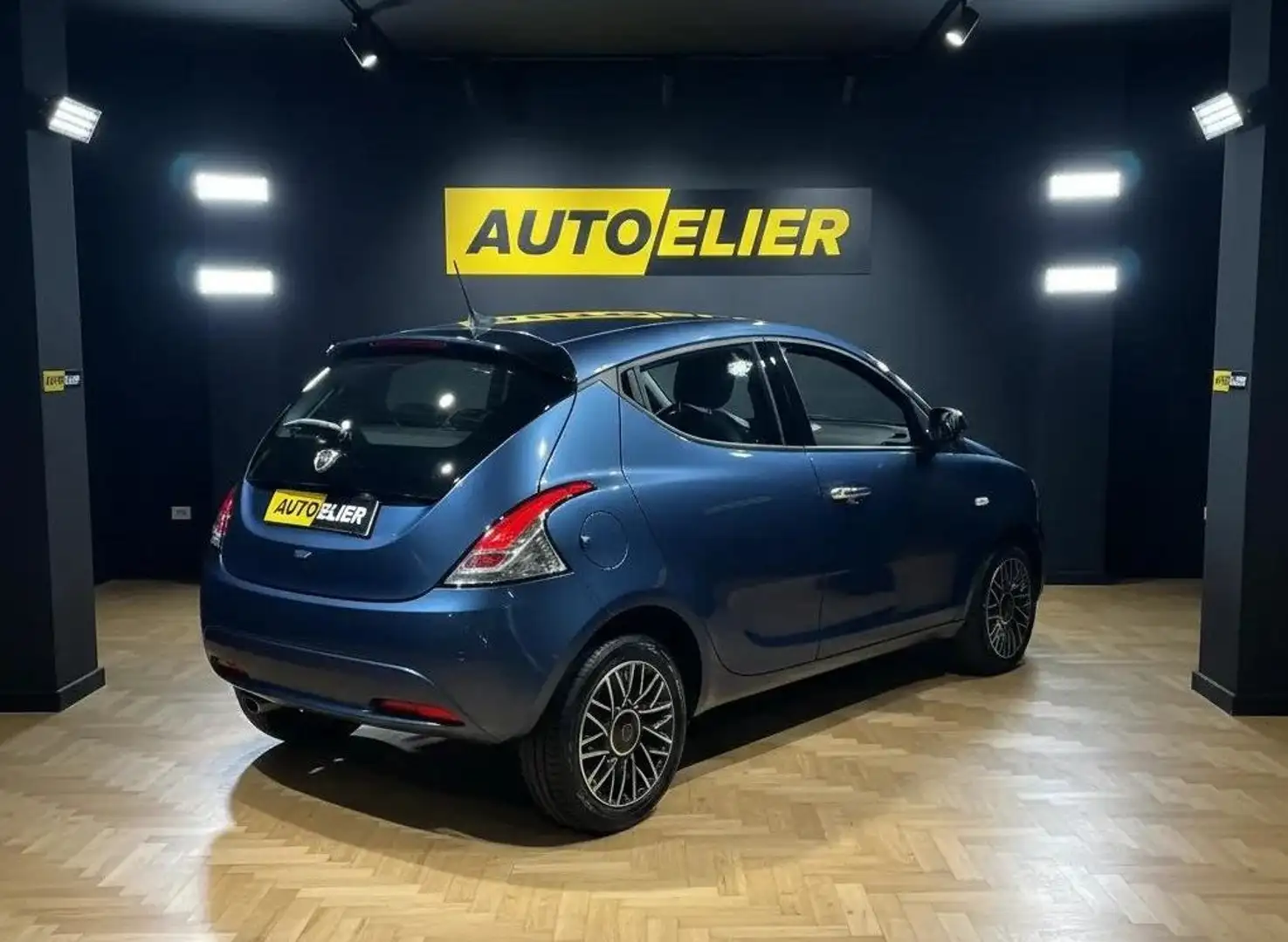 Lancia Ypsilon Ypsilon III 2021 1.0 firefly hybrid Platino s Blu/Azzurro - 2