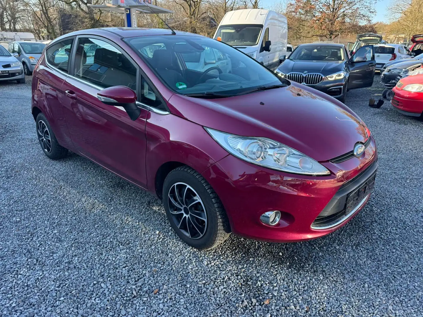 Ford Fiesta 1,25 Titanium Klimaanlage Sitzheizung Rot - 1