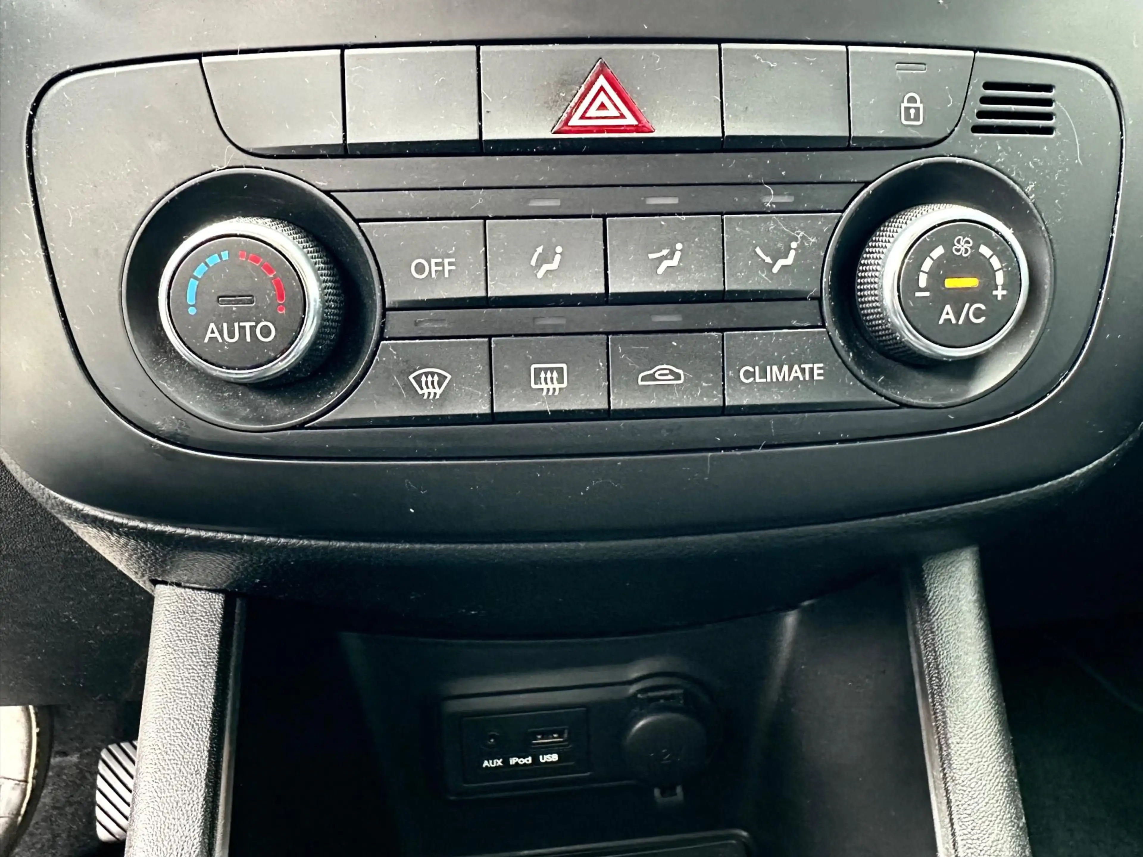 Kia Venga 1.4 CVVT DynamicPLusLine | CRUISECR | Navi | Camer — photo 11