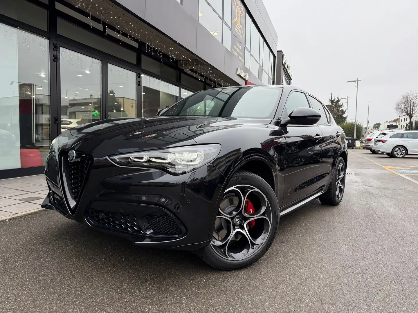 Alfa Romeo Stelvio Stelvio 2.0 Turbo 280 CV AT8 Q4 Veloce + PACK TECHNO Schwarz - 1