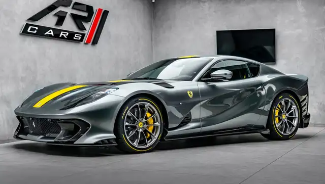 Ferrari 812 6.5 V12 Competizione 830 ch - Carbone