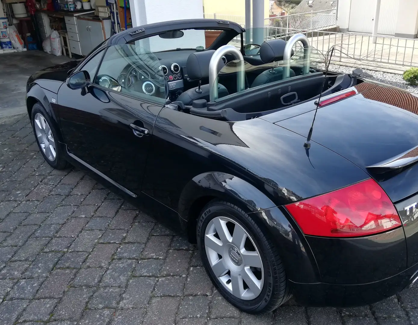 Audi TT TT Roadster 1.8 T Schwarz - 2