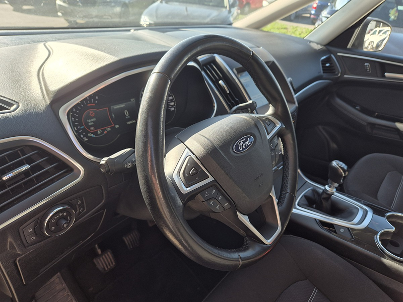 Ford Galaxy 2,0 EcoBlue SCR Business — photo 9