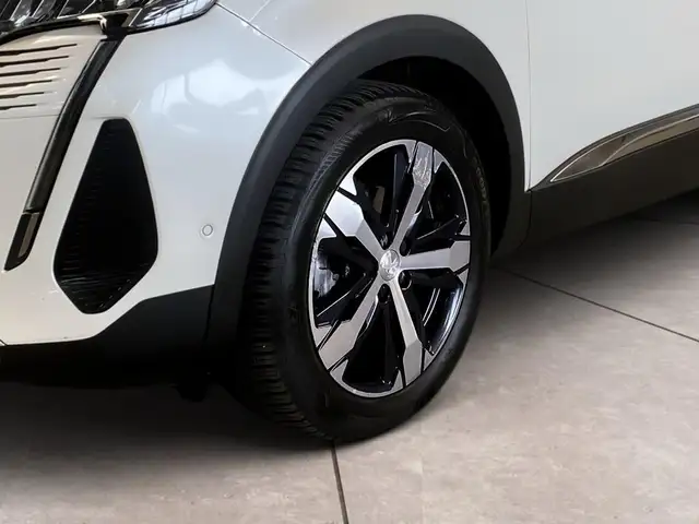 Peugeot 3008 view 15